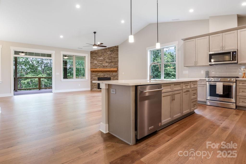 21 Craftsman Overlook Ridge — Arden