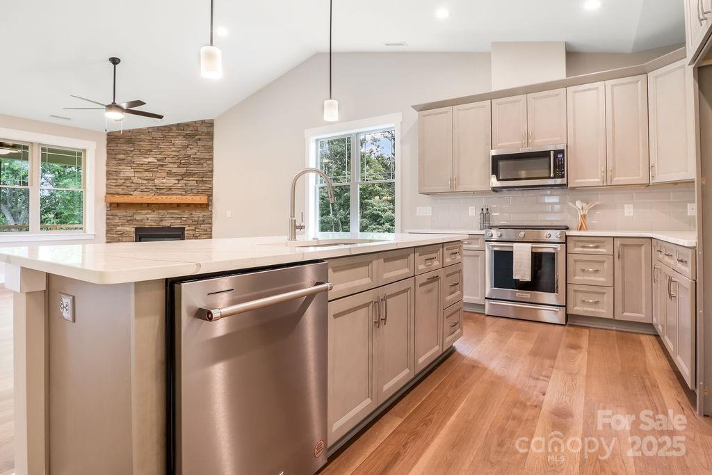 21 Craftsman Overlook Ridge — Arden