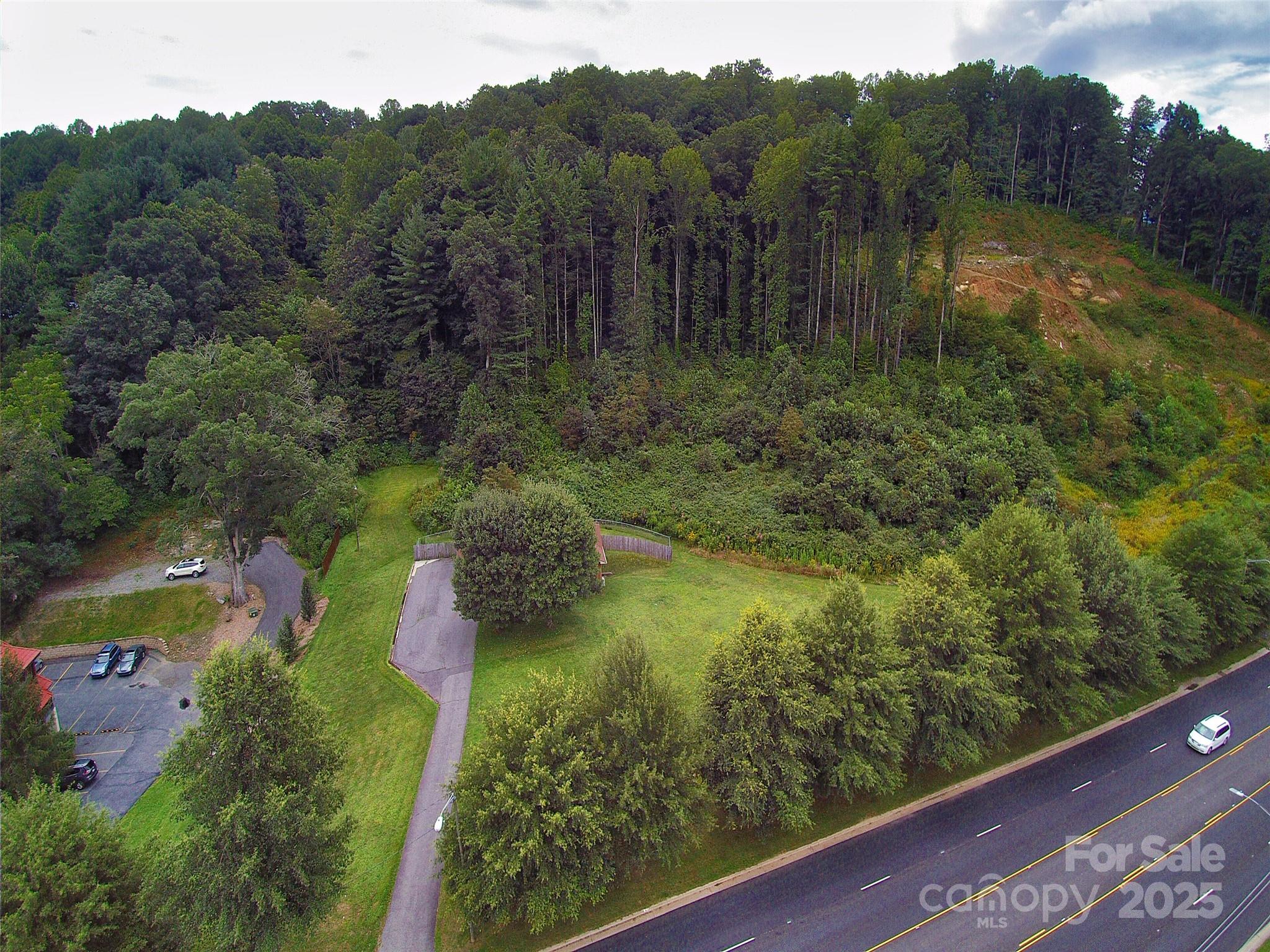 1460 Russ Avenue — Waynesville