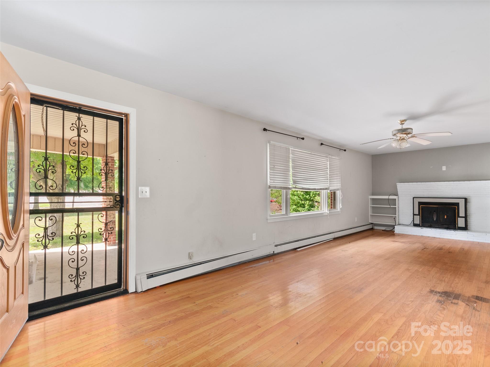 1460 Russ Avenue — Waynesville