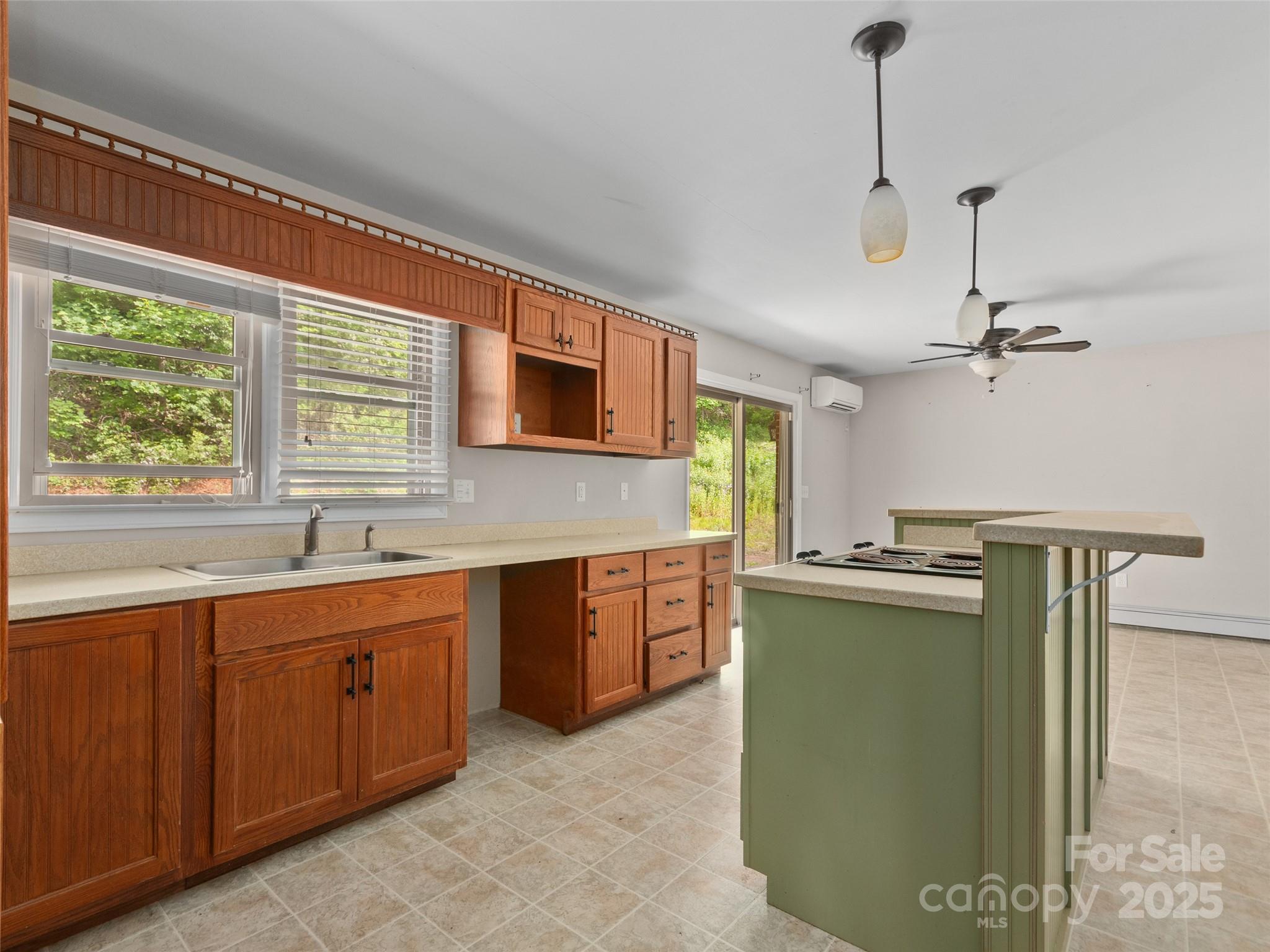 1460 Russ Avenue — Waynesville