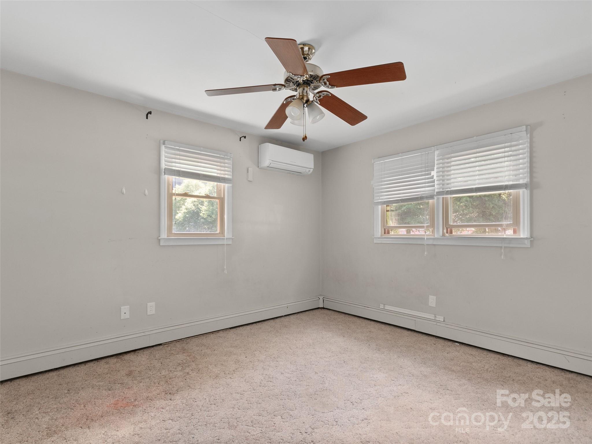 1460 Russ Avenue — Waynesville