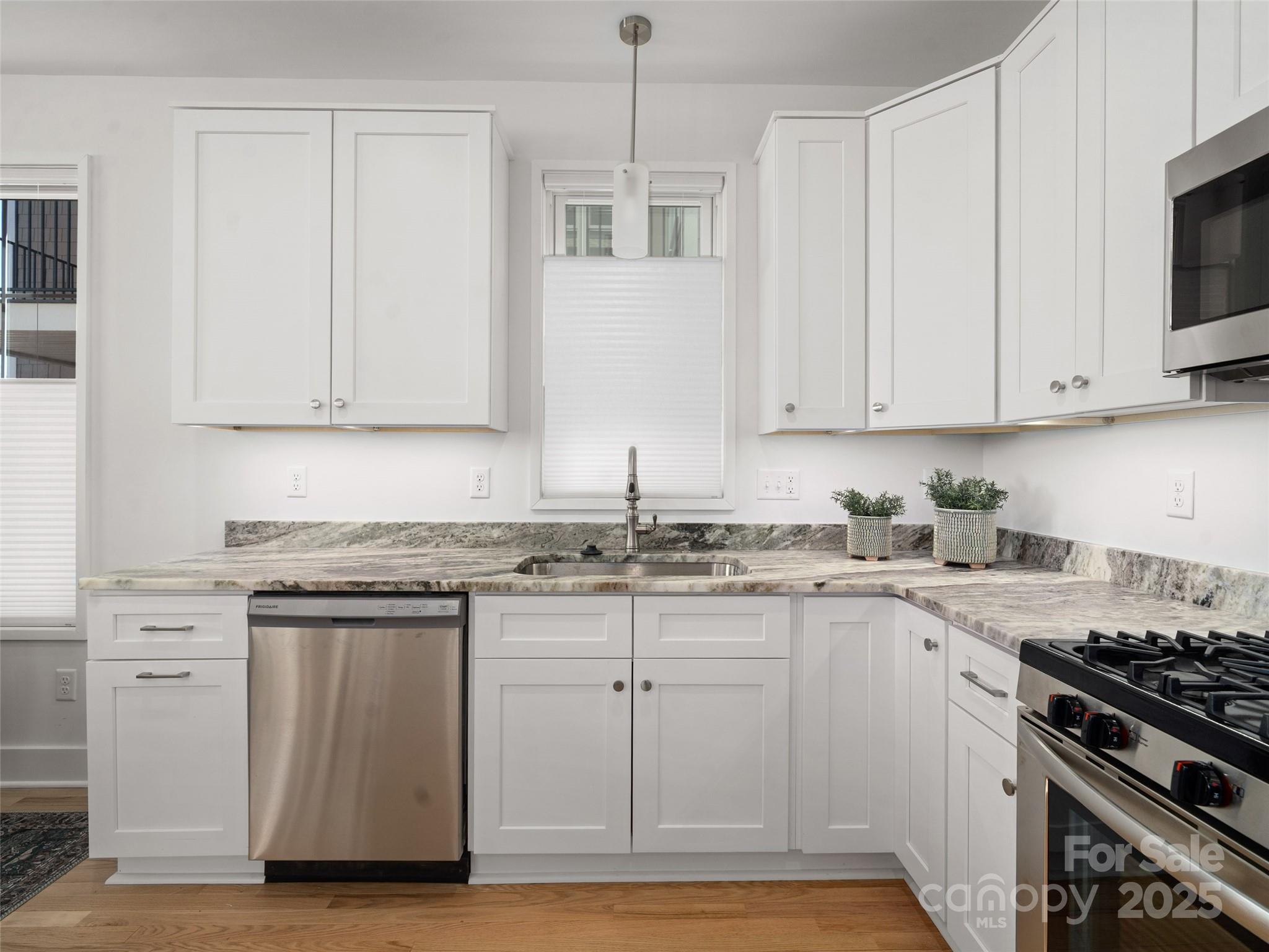 55 Skyvue Court #E — Saluda