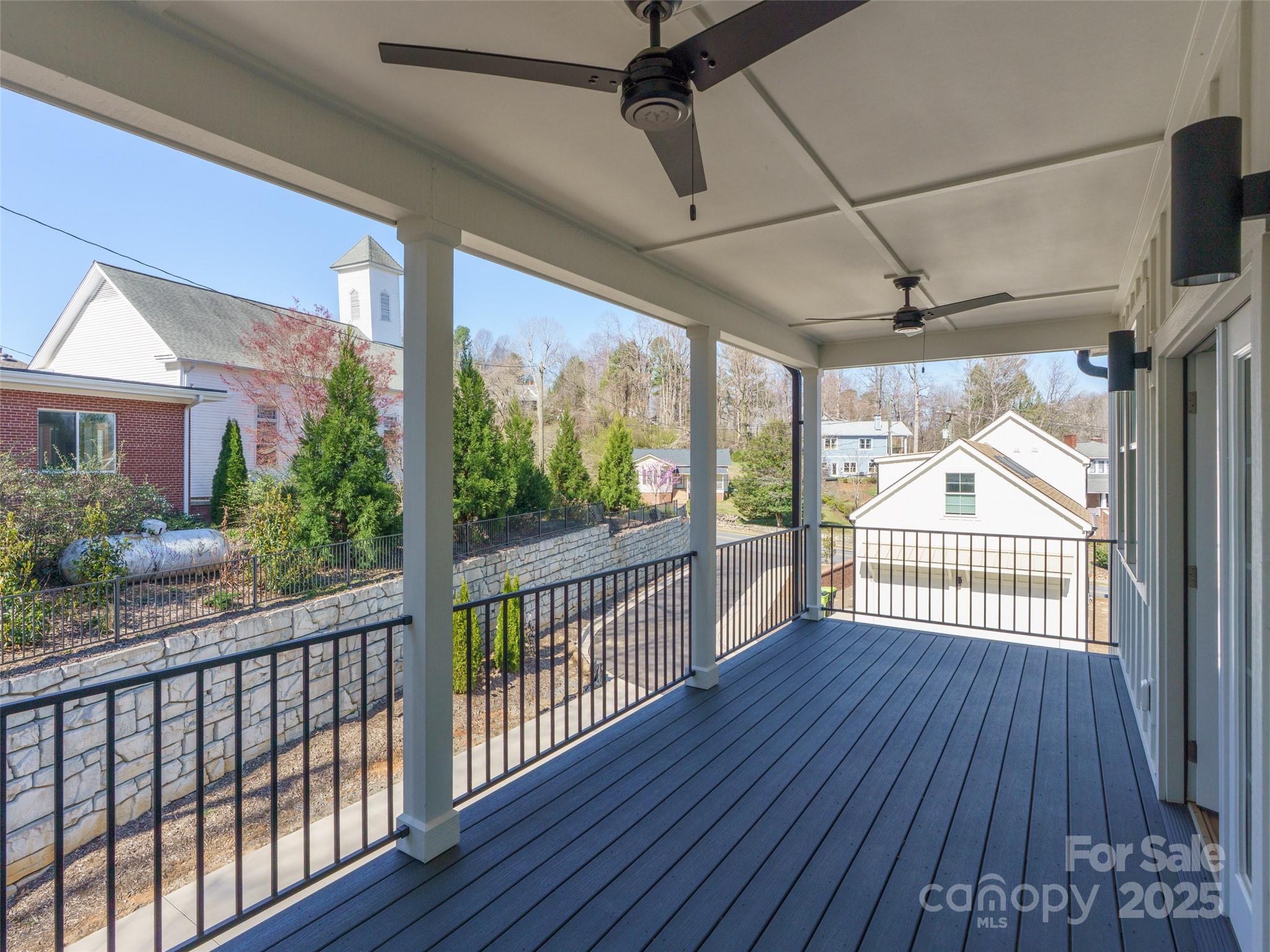 55 Skyvue Court #E — Saluda