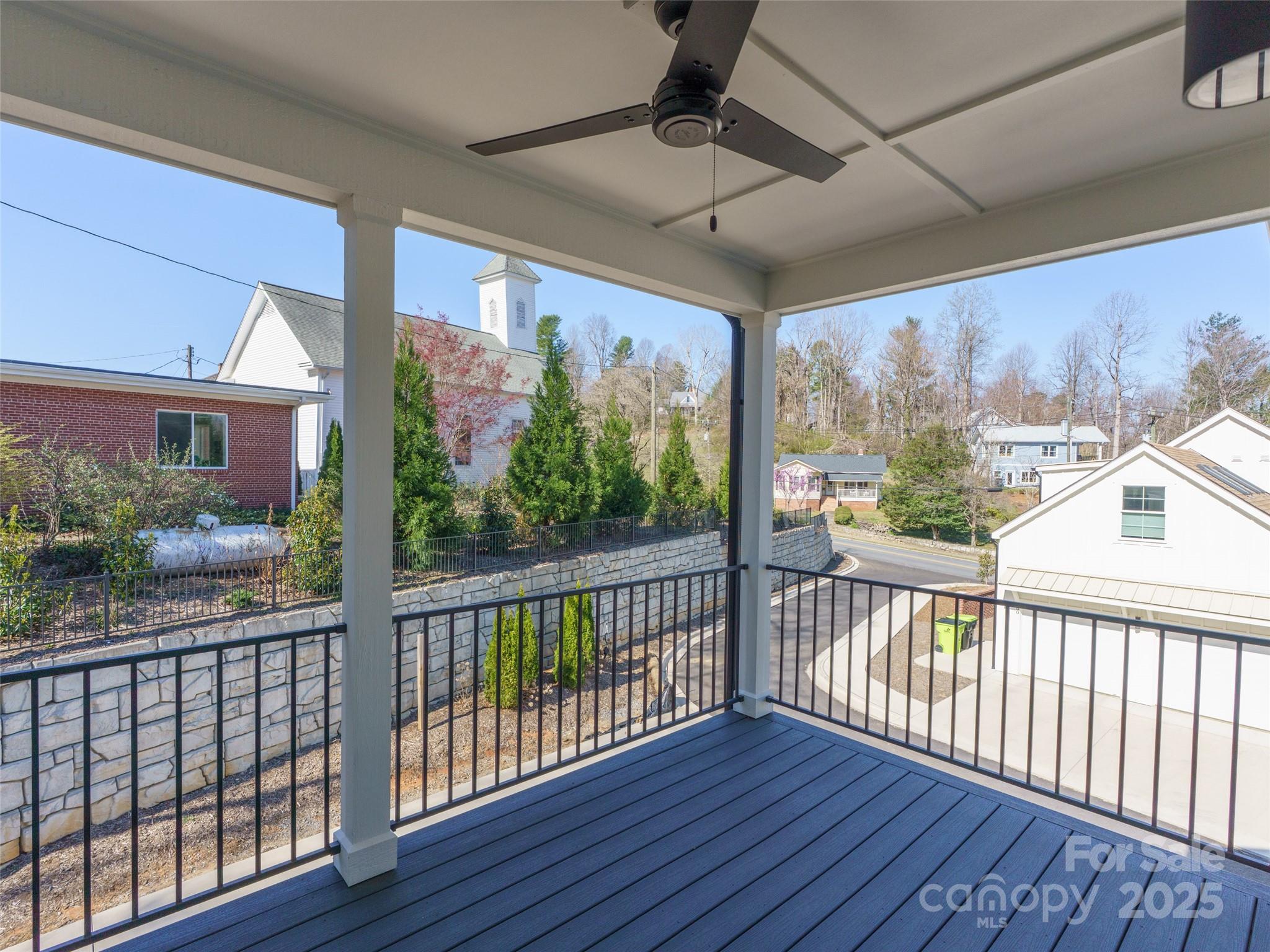 55 Skyvue Court #E — Saluda