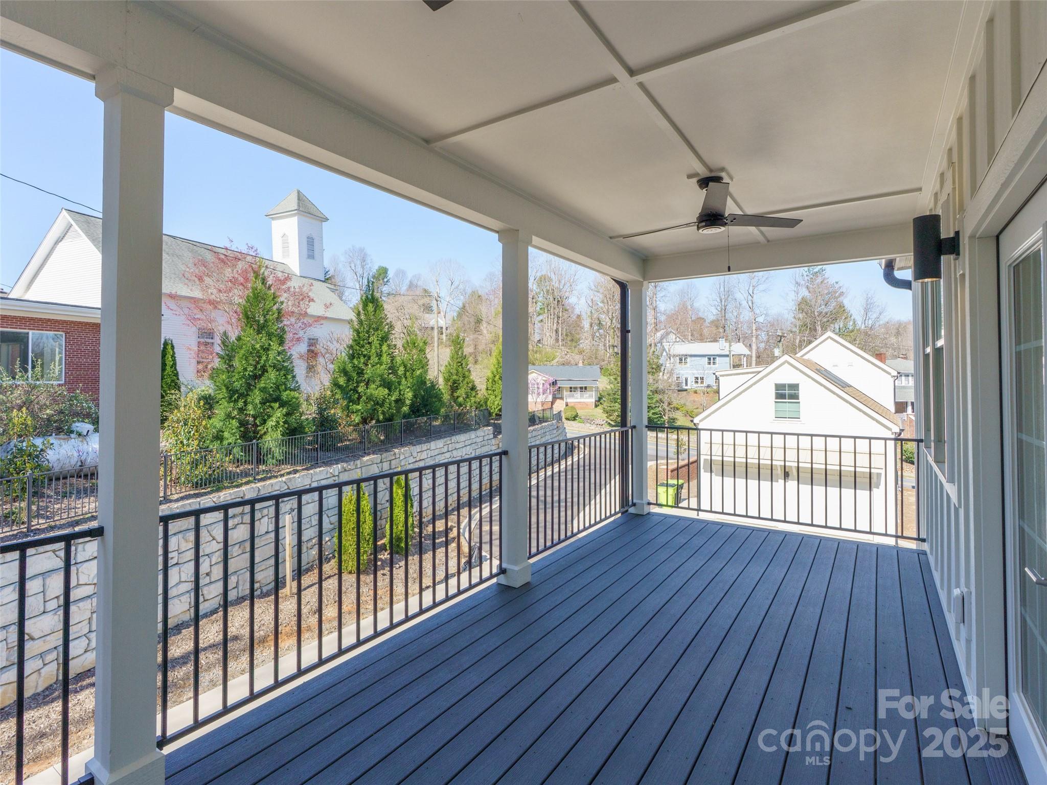 55 Skyvue Court #E — Saluda
