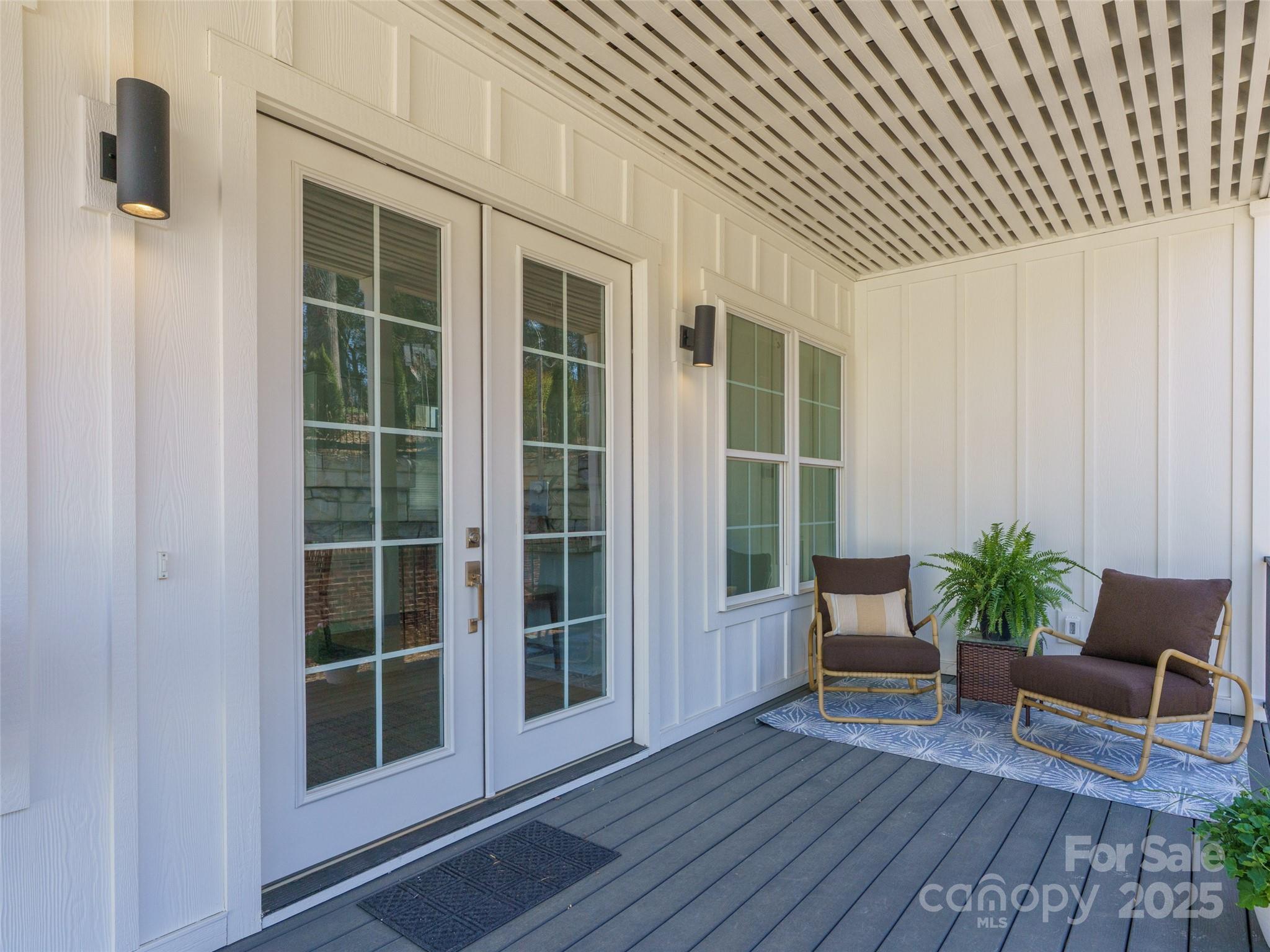 55 Skyvue Court #E — Saluda