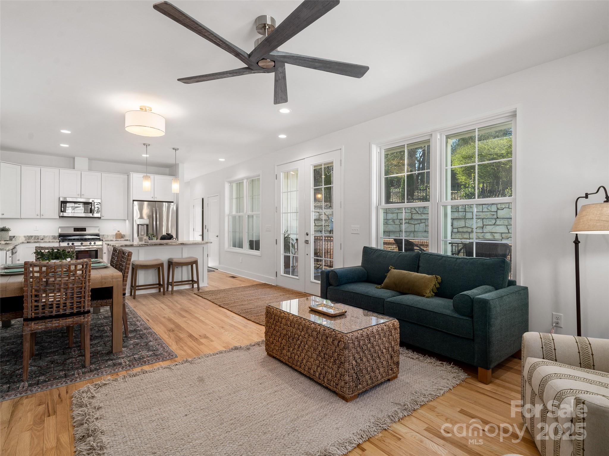 55 Skyvue Court #E — Saluda