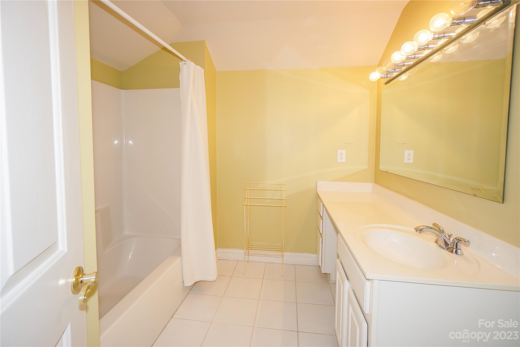 620 N 9th Street #5/6 — Albemarle