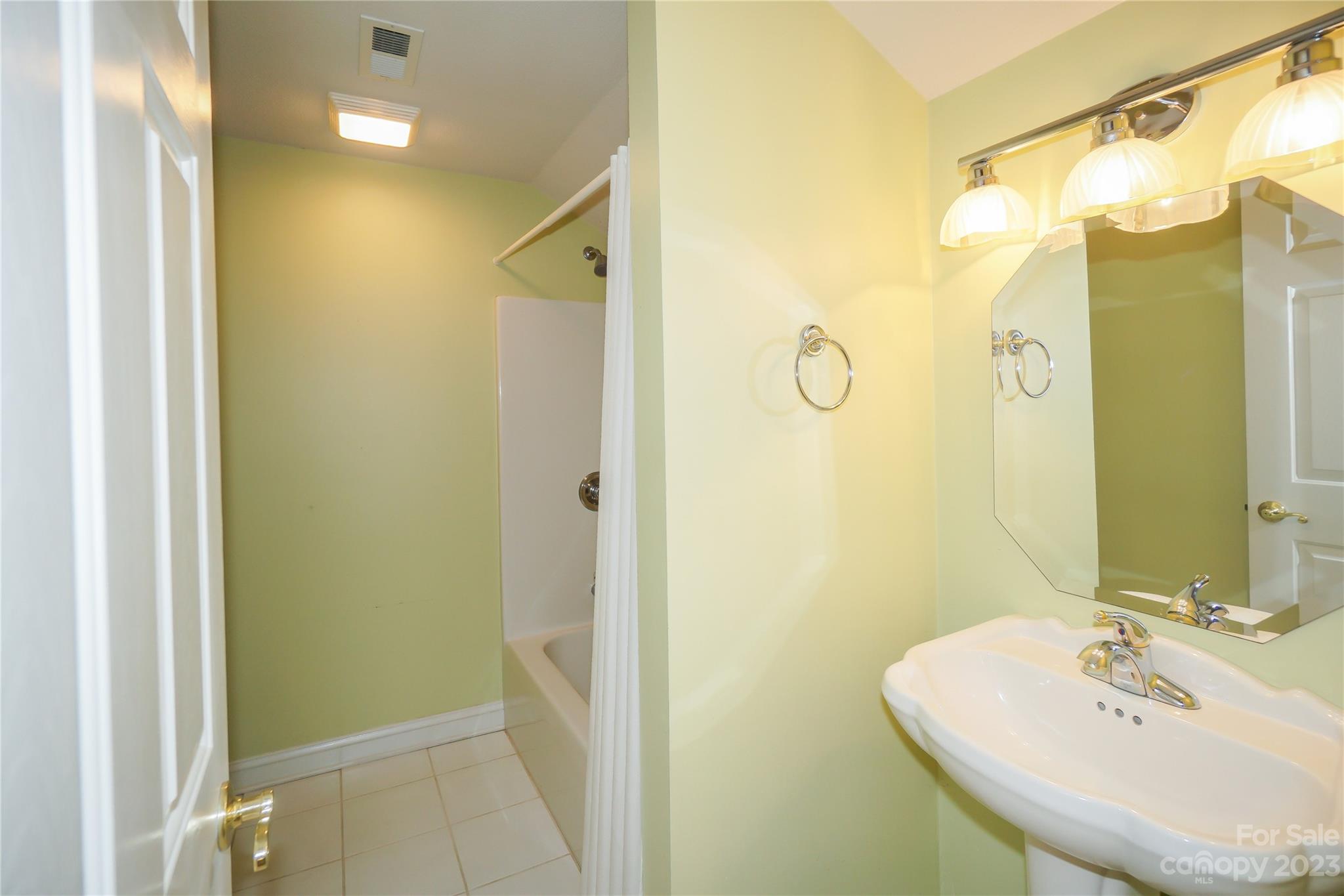 620 N 9th Street #5/6 — Albemarle