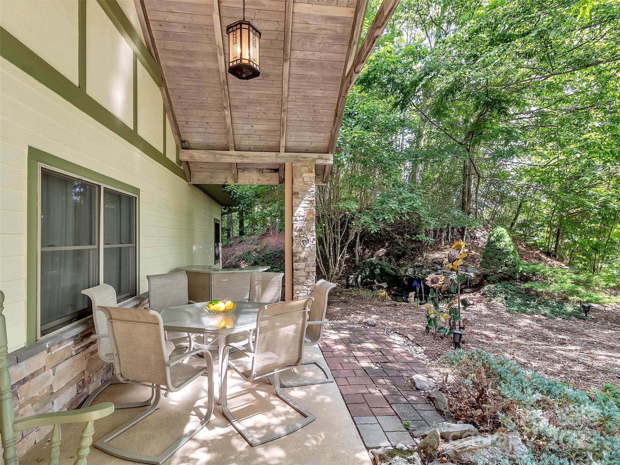 144 Ruffed Grouse Lane — Waynesville