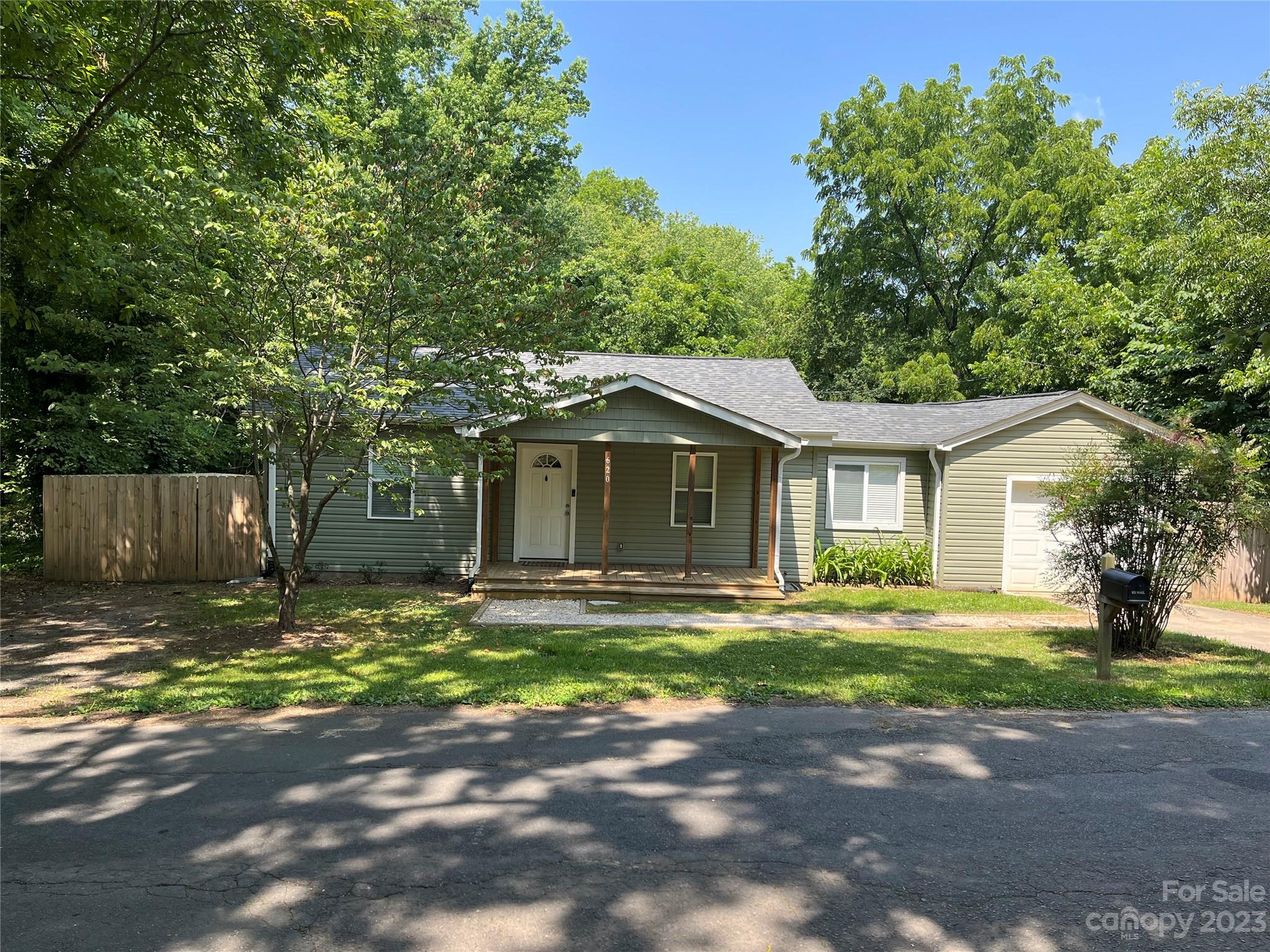 620 Central Avenue — Albemarle