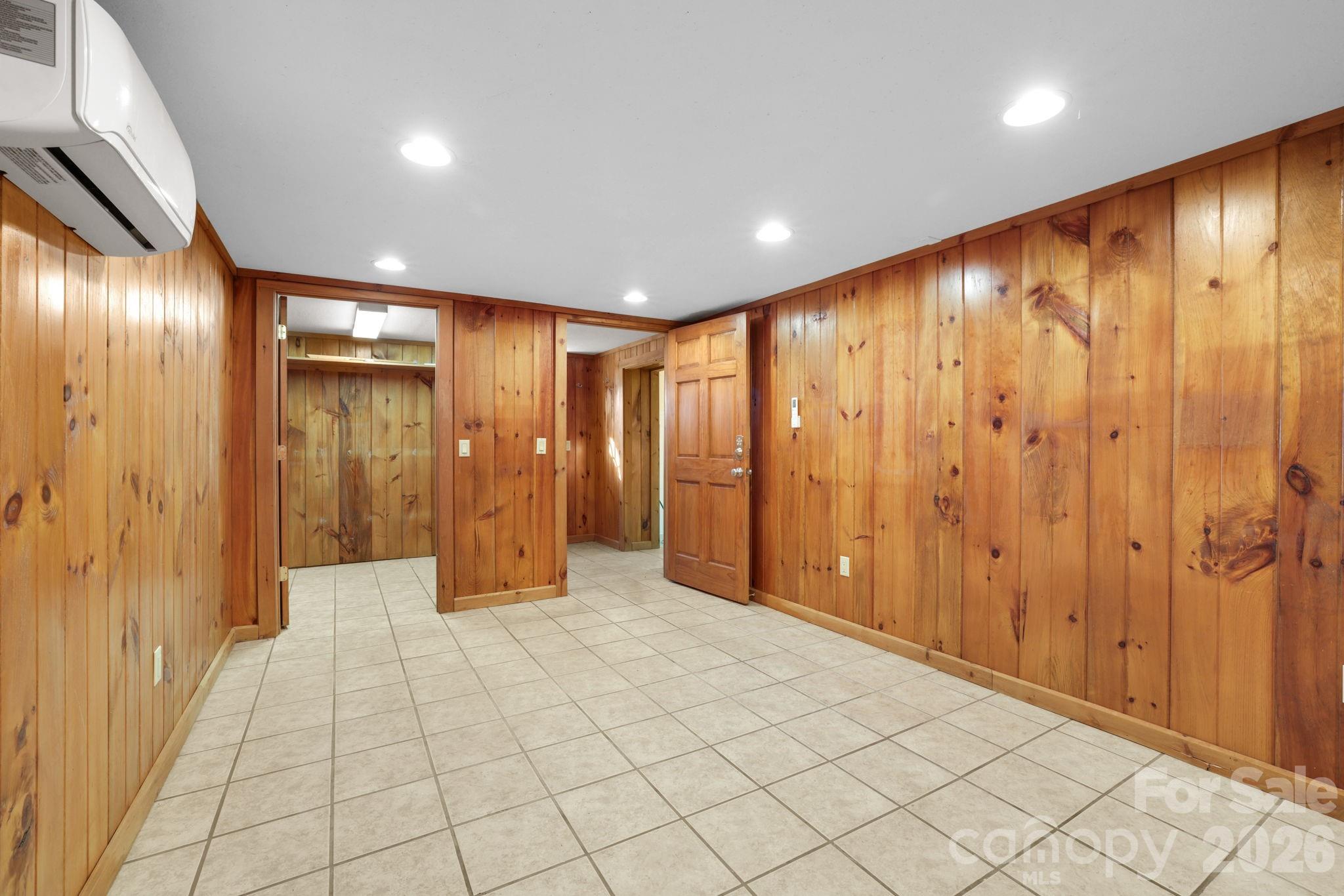 1644 West Deep Creek Road — Bryson City