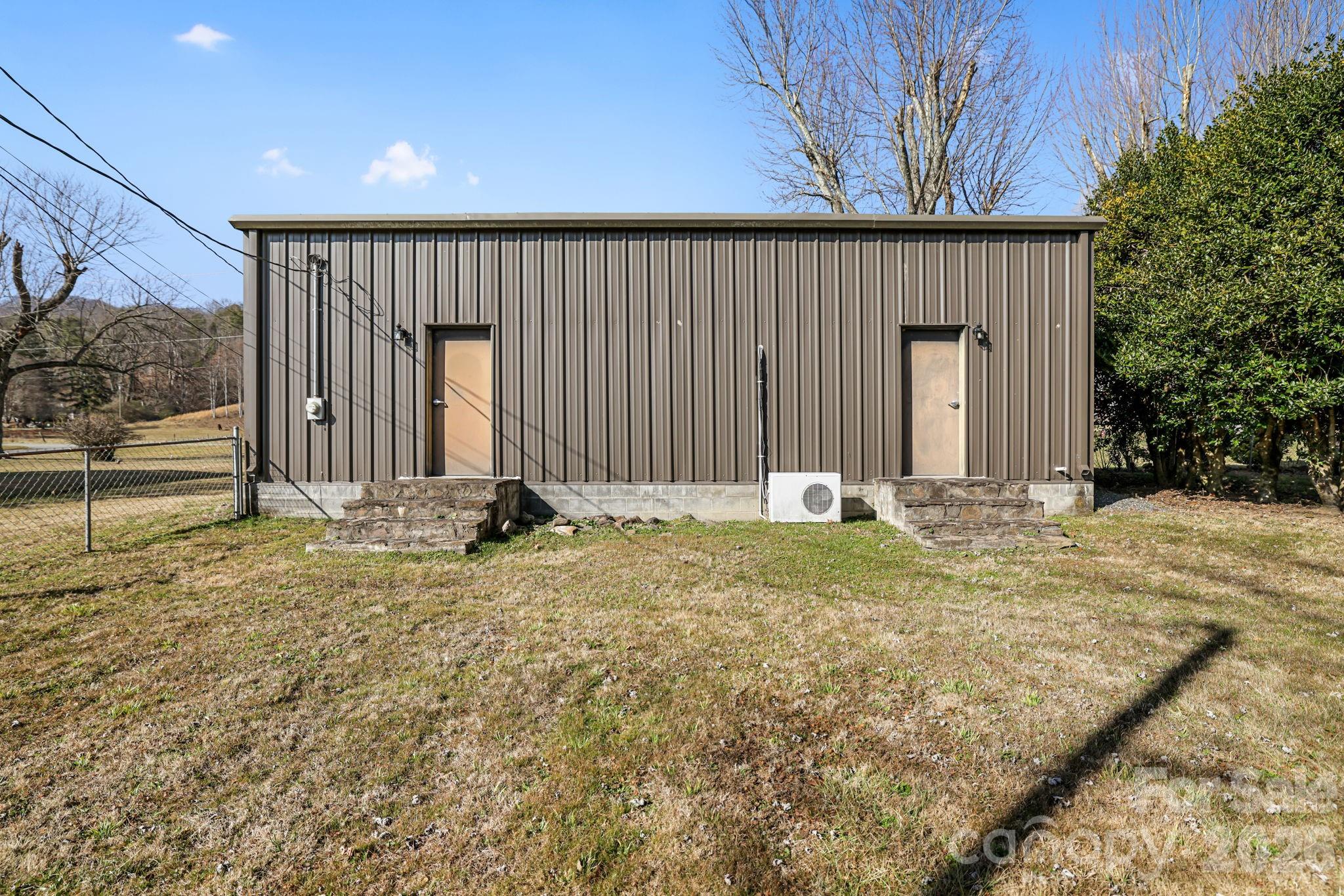 1644 West Deep Creek Road — Bryson City