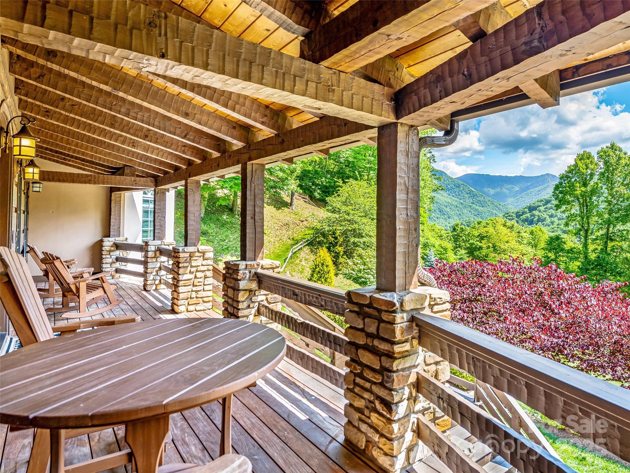202 Emerald Lane — Maggie Valley