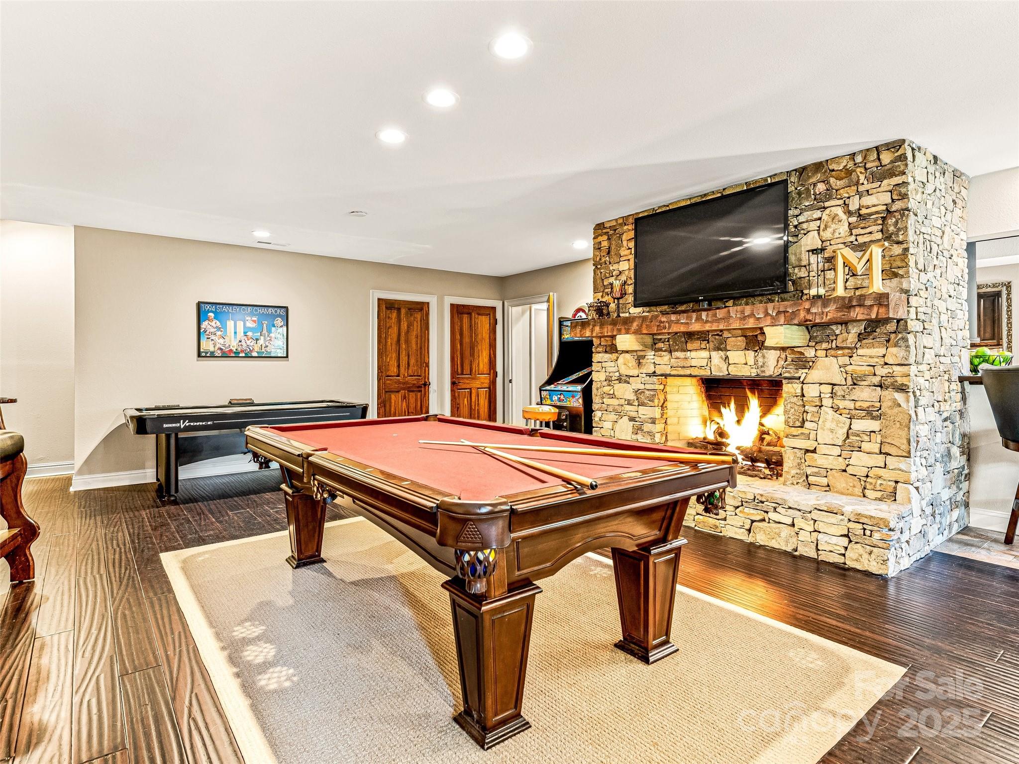 202 Emerald Lane — Maggie Valley