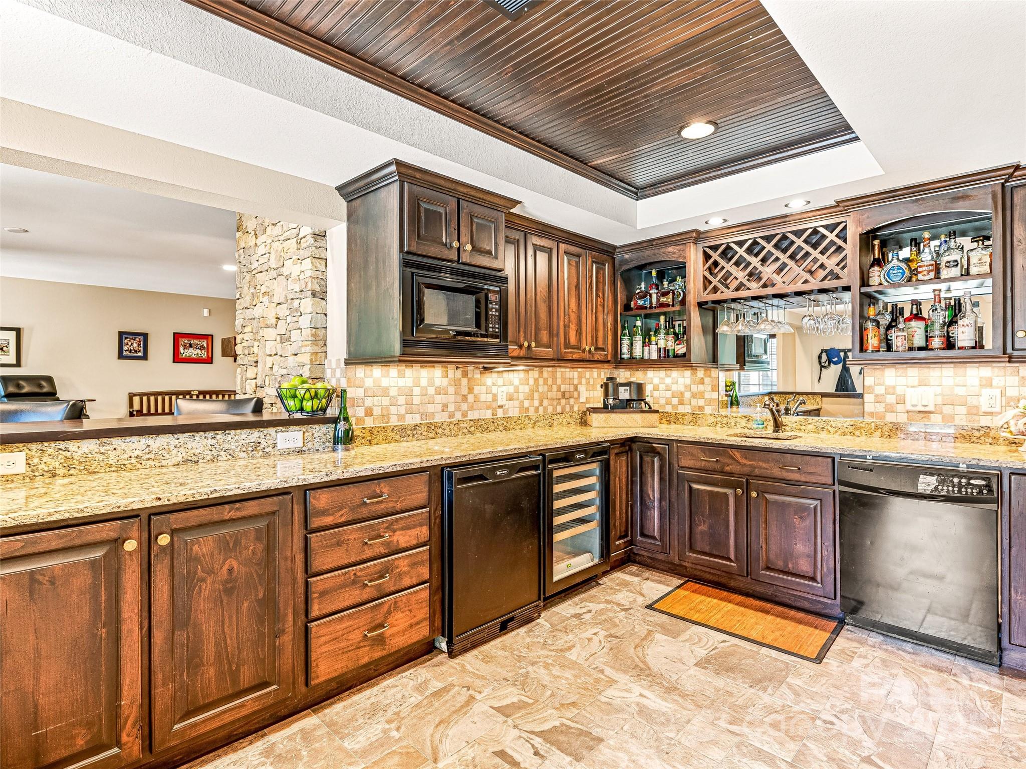 202 Emerald Lane — Maggie Valley