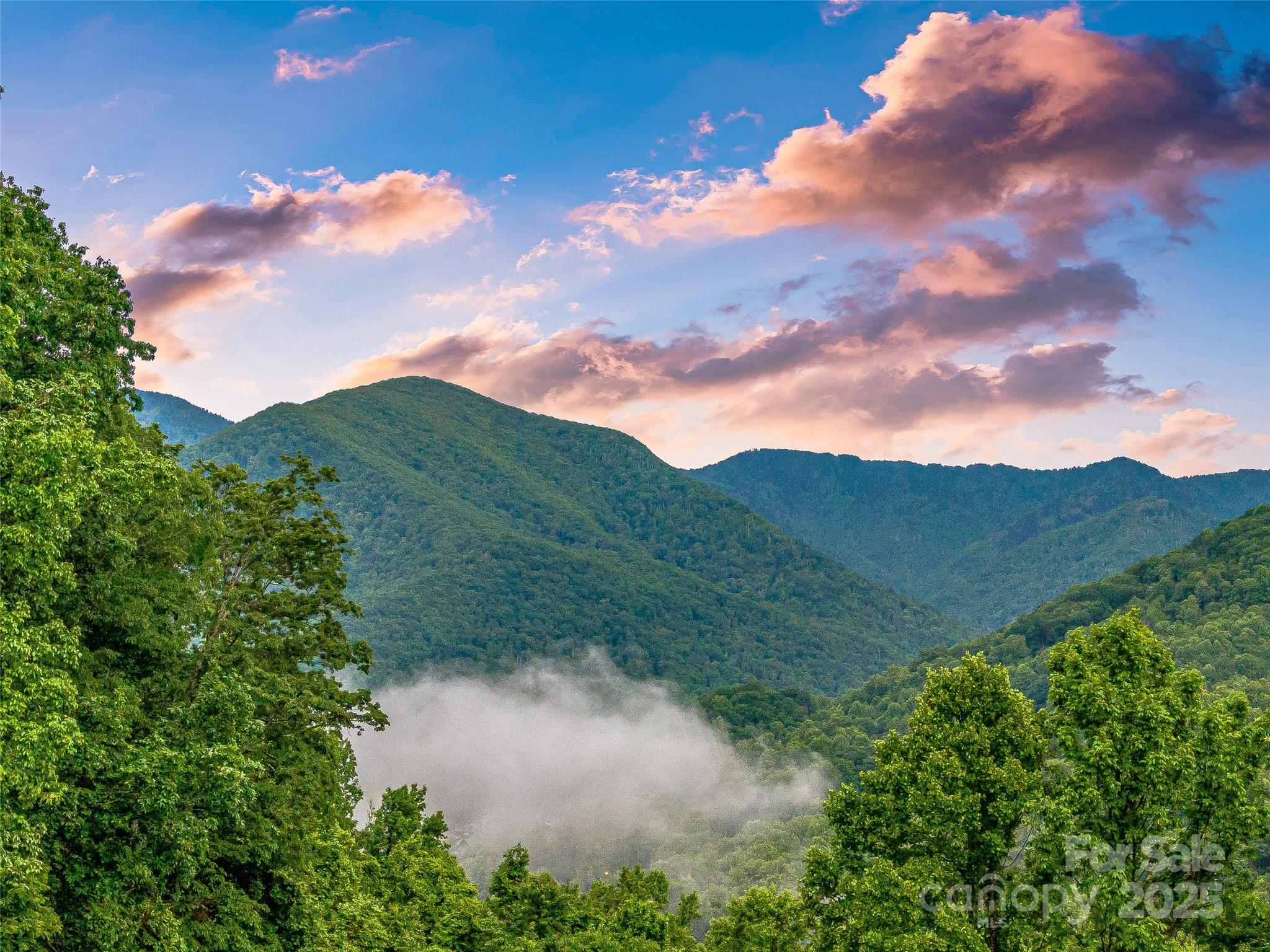 202 Emerald Lane — Maggie Valley