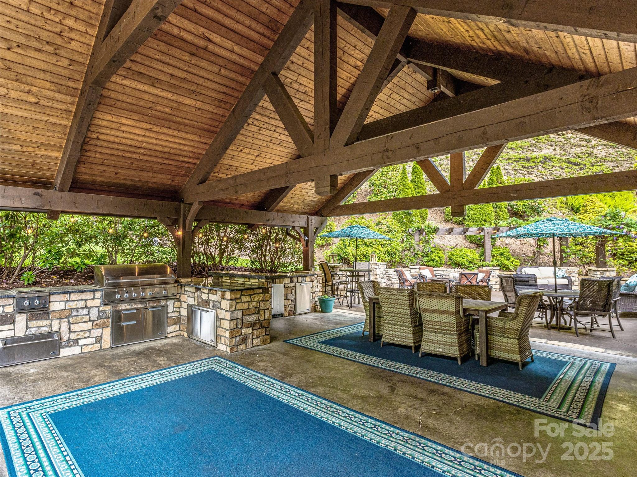 202 Emerald Lane — Maggie Valley