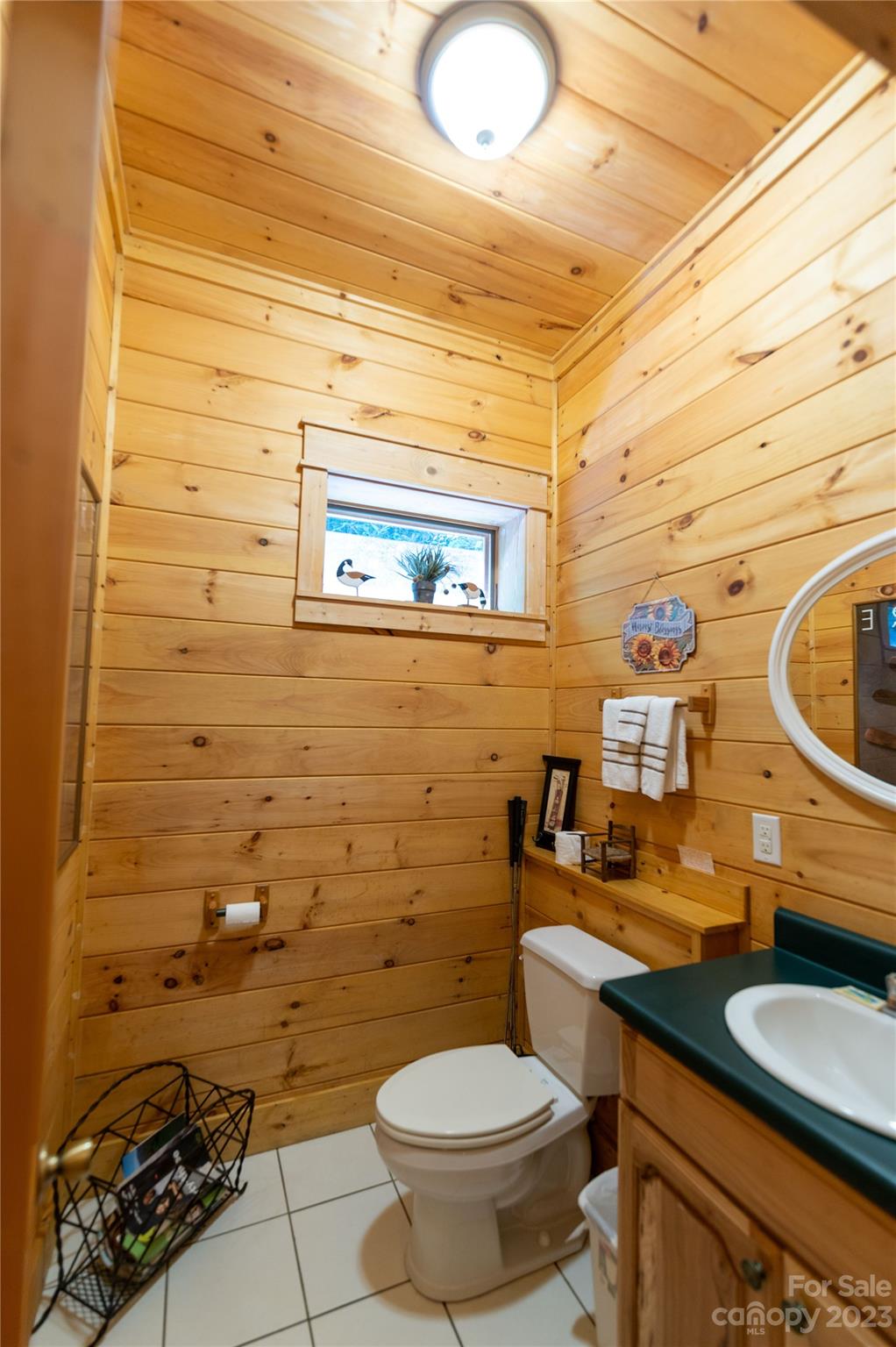 120 Brookwood Lane — Burnsville