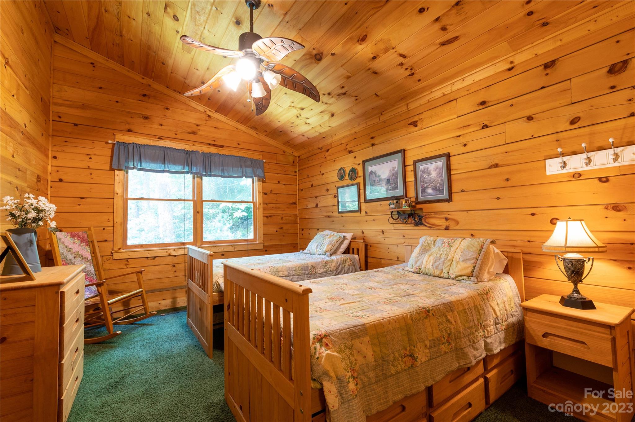 120 Brookwood Lane — Burnsville
