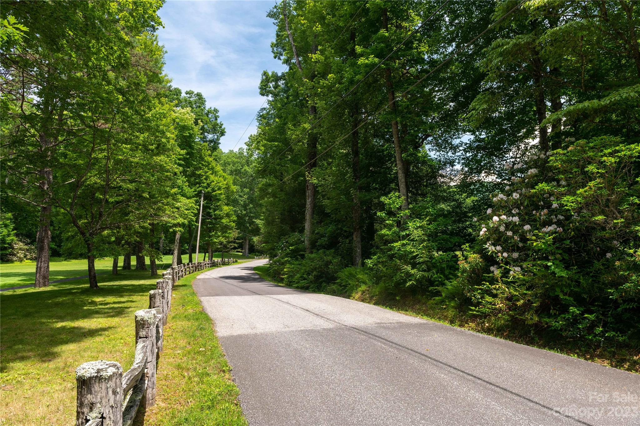 120 Brookwood Lane — Burnsville