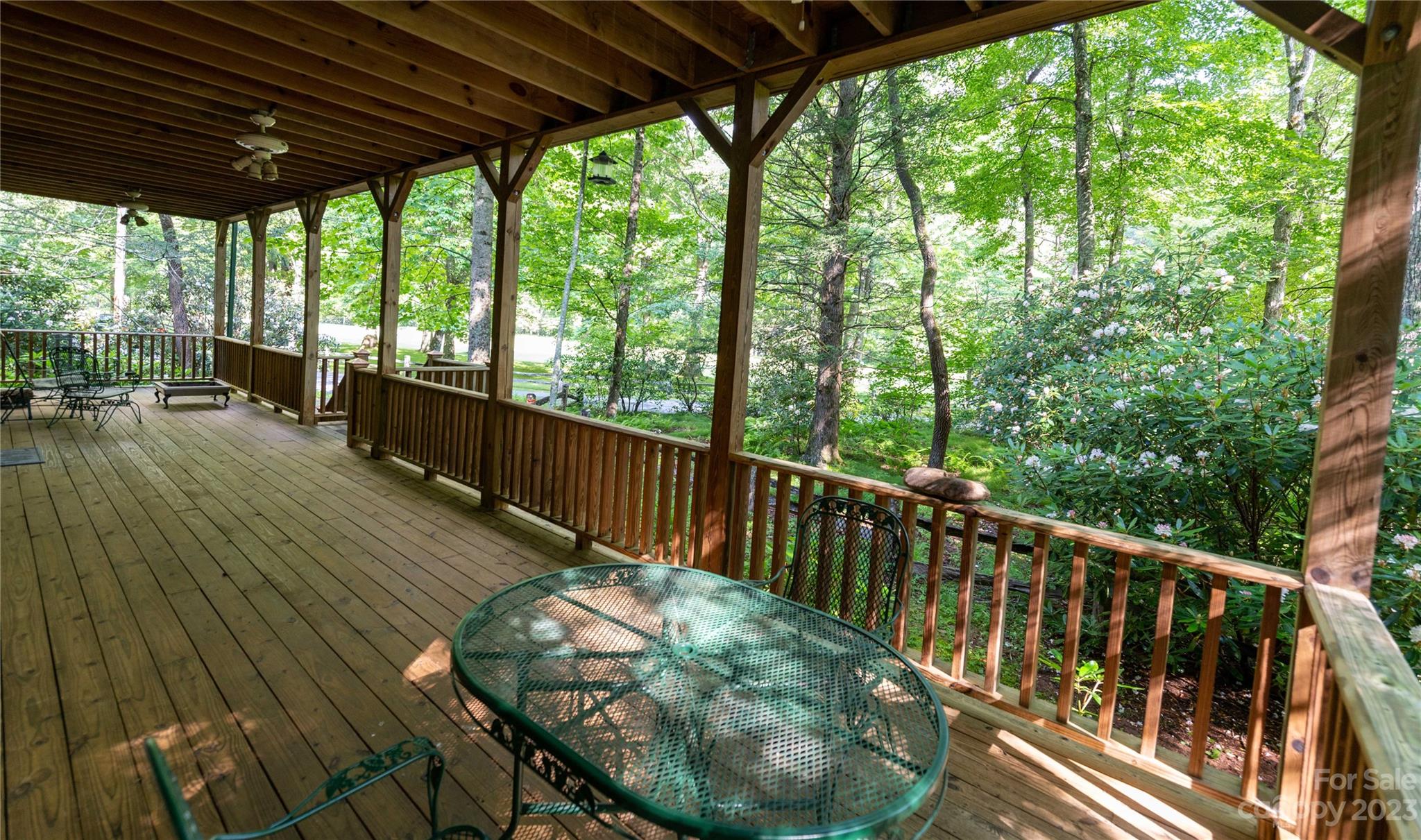 120 Brookwood Lane — Burnsville