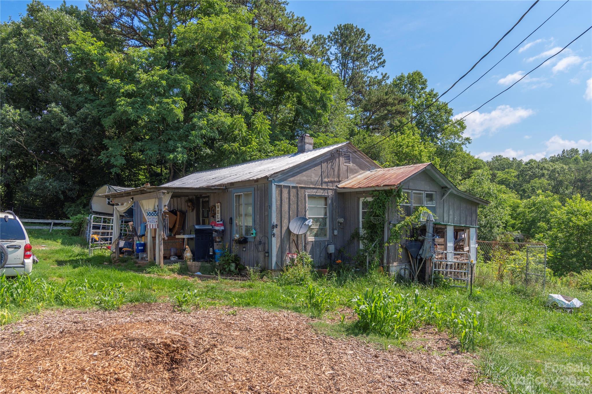 492, 518 and 524 Scruggs Circle — Canton