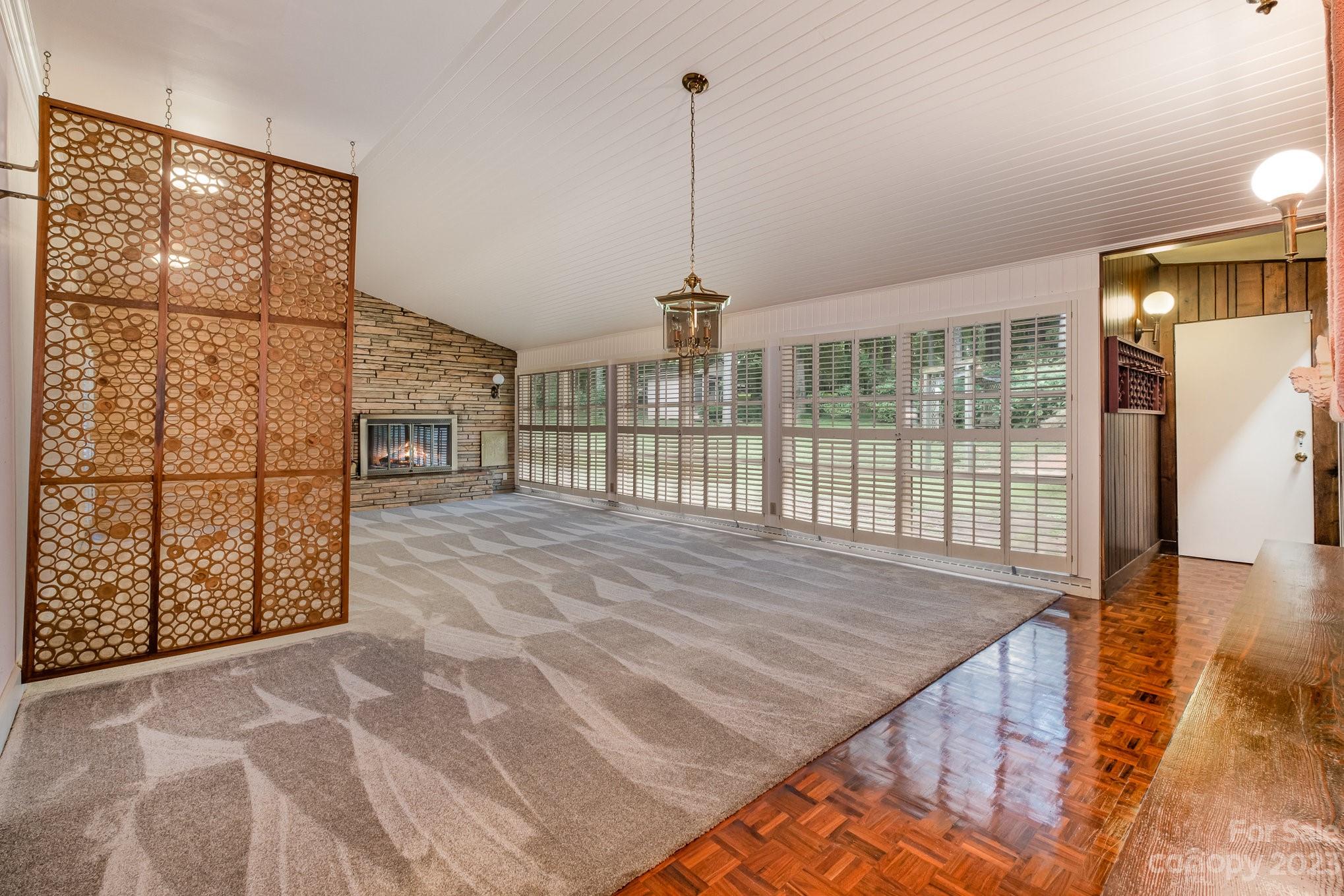 2756 Peachtree Road — Statesville