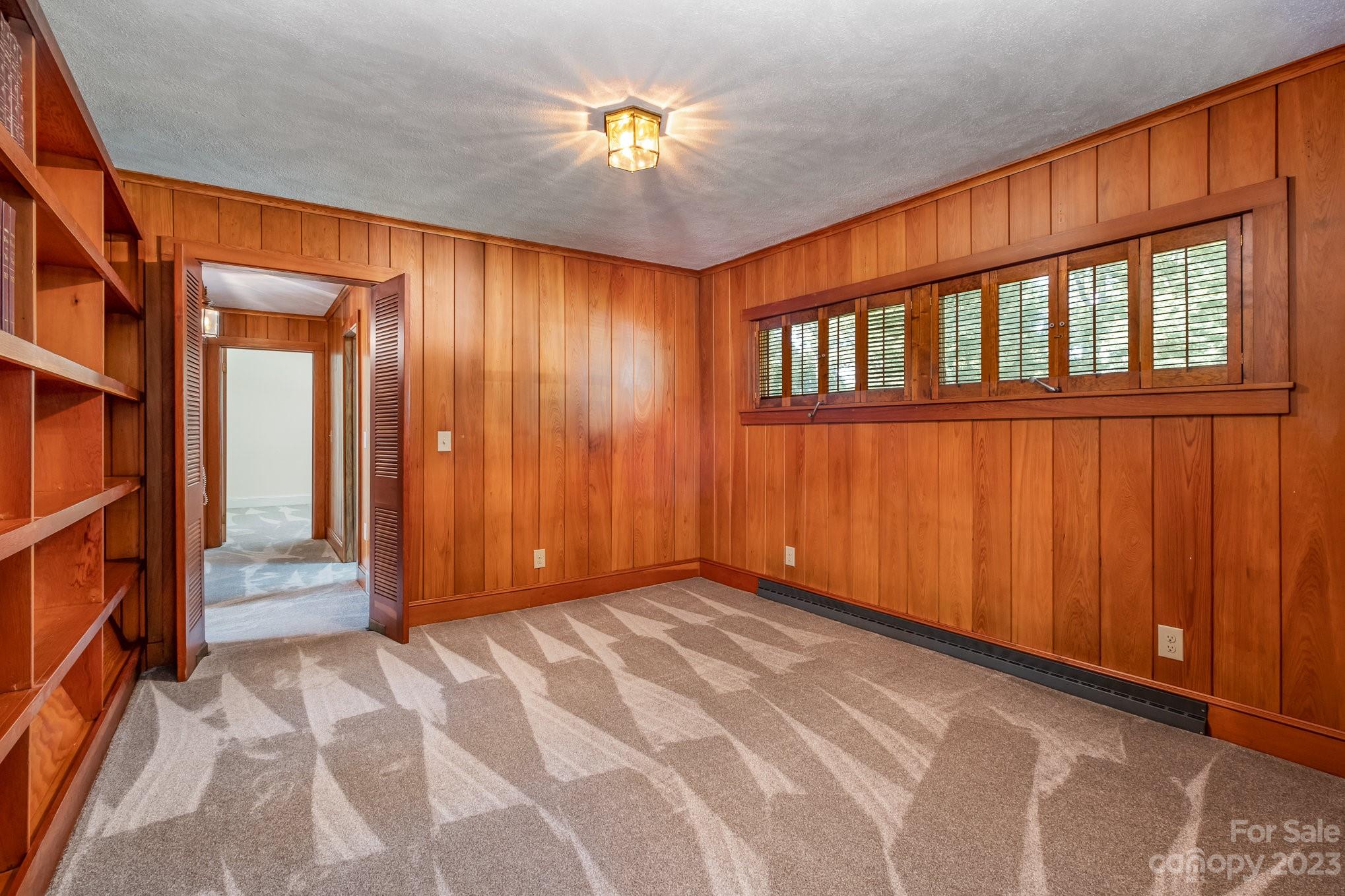 2756 Peachtree Road — Statesville