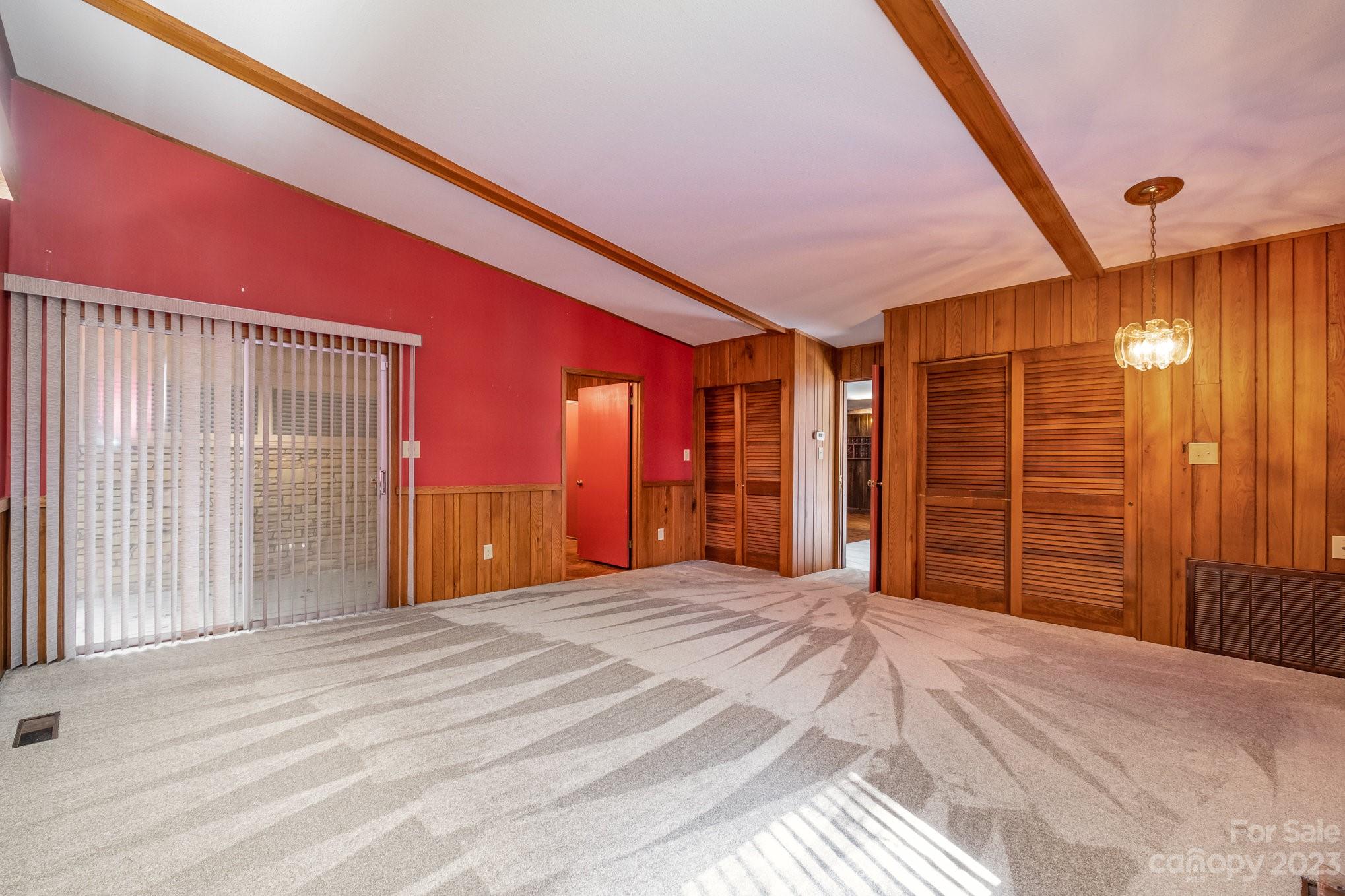 2756 Peachtree Road — Statesville