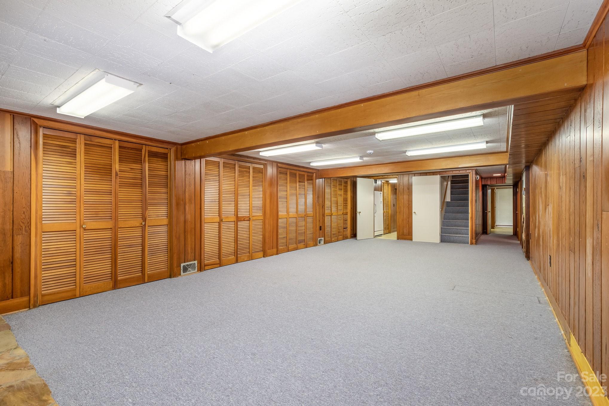 2756 Peachtree Road — Statesville