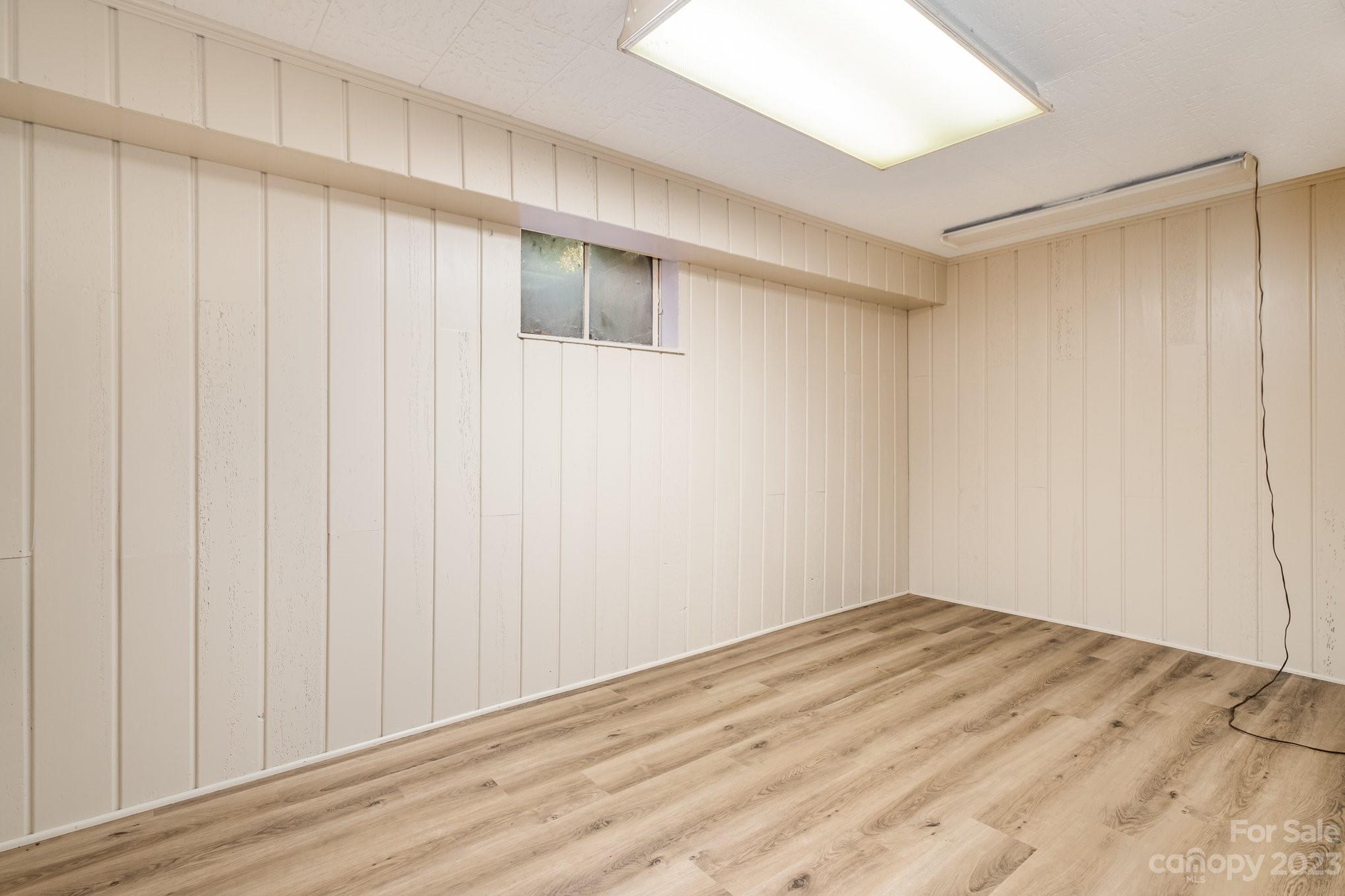 2756 Peachtree Road — Statesville