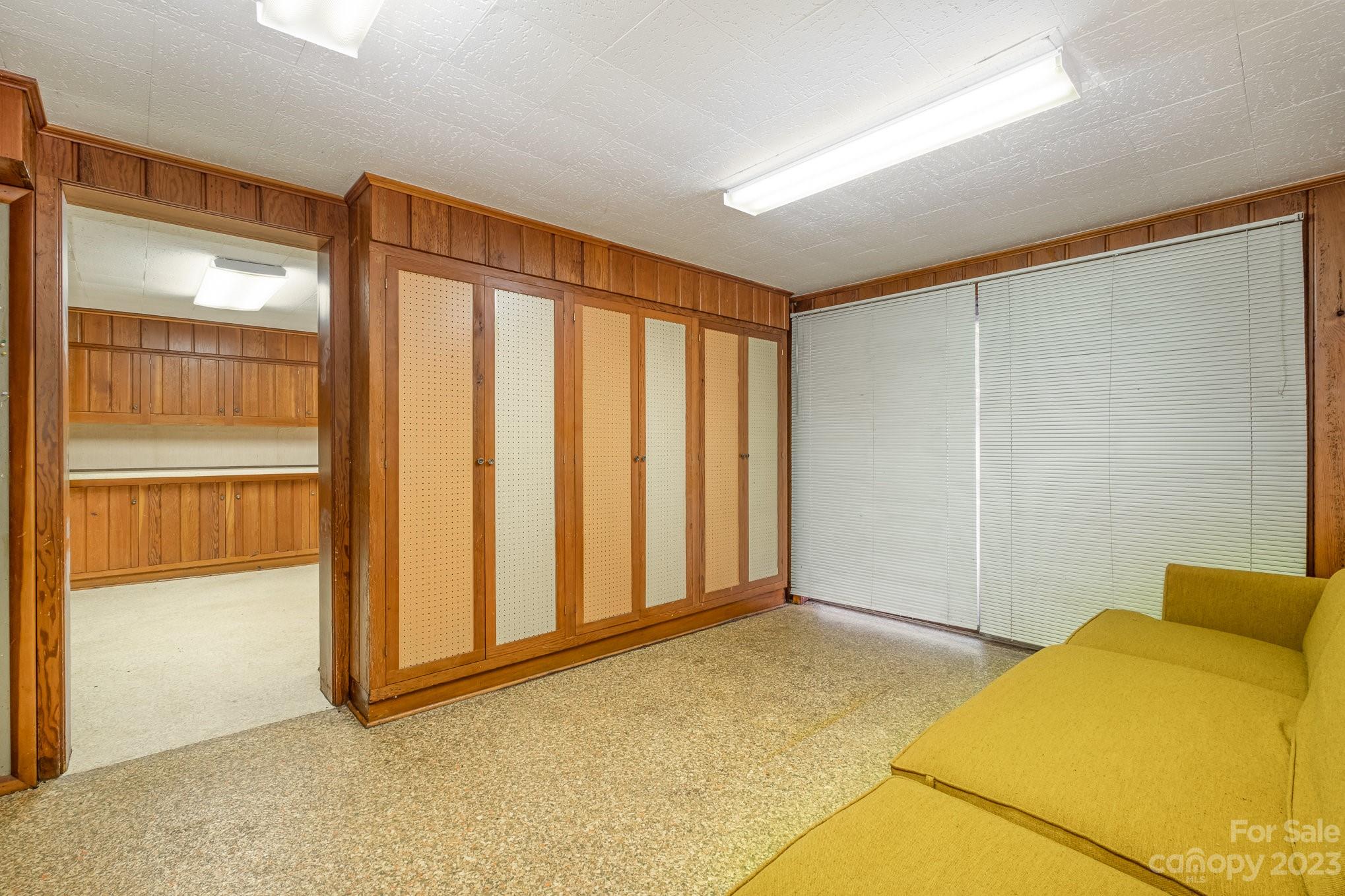 2756 Peachtree Road — Statesville