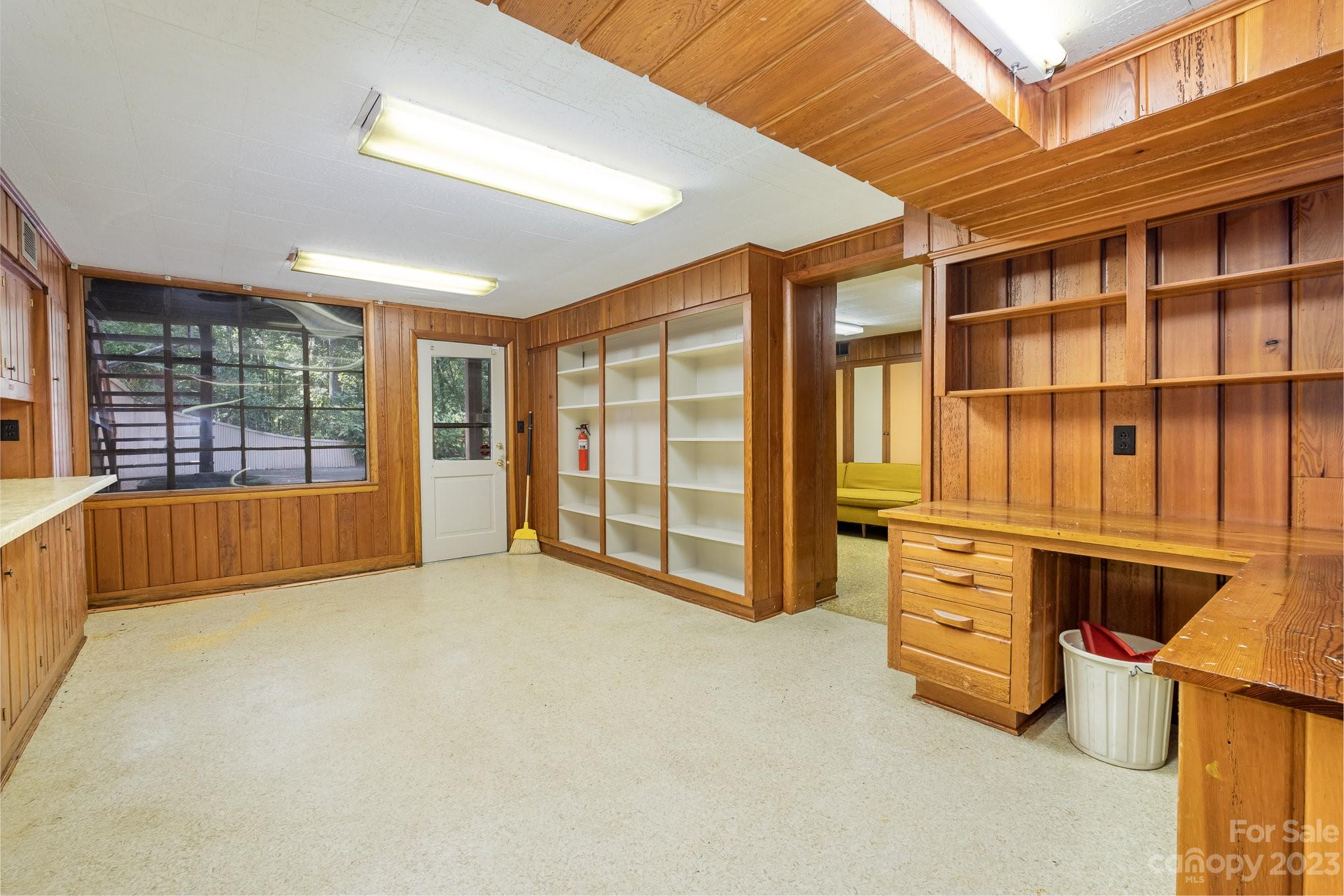2756 Peachtree Road — Statesville