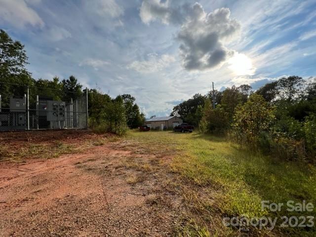 2752 Old Highway 221 None S — Marion
