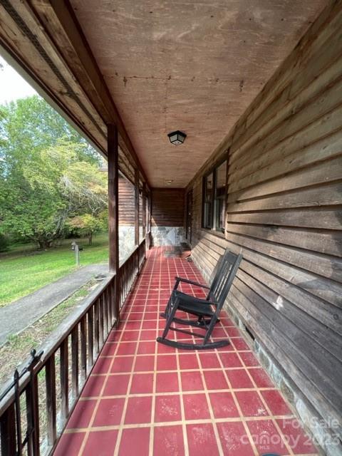 2752 Old Highway 221 None S — Marion
