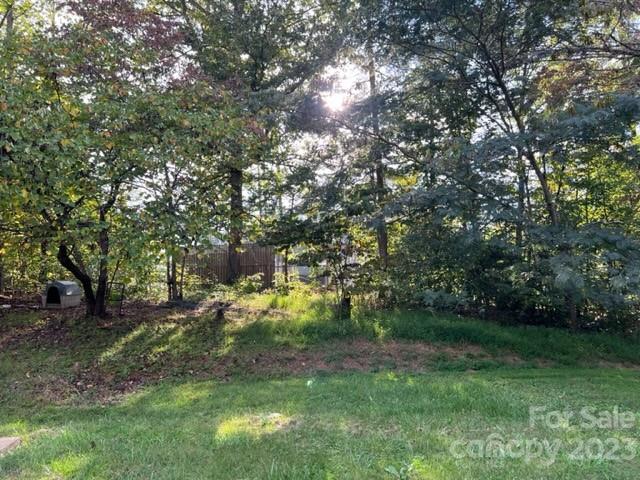 2752 Old Highway 221 None S — Marion