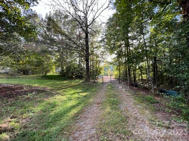 2752 Old Highway 221 None S — Marion