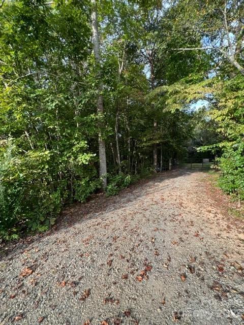 2752 Old Highway 221 None S — Marion
