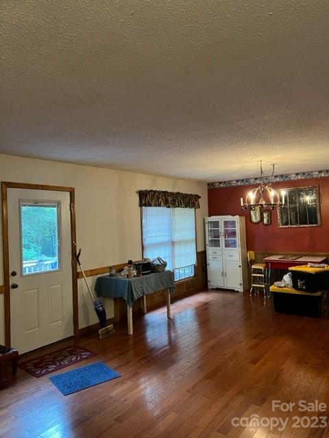 2752 Old Highway 221 None S — Marion