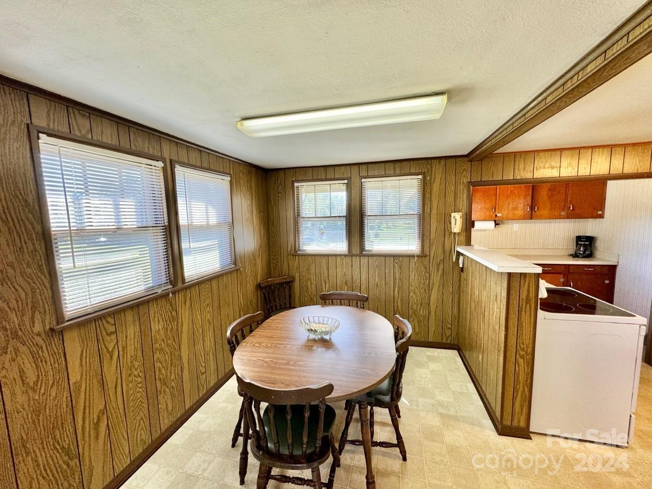 565 Neely Road — Brevard