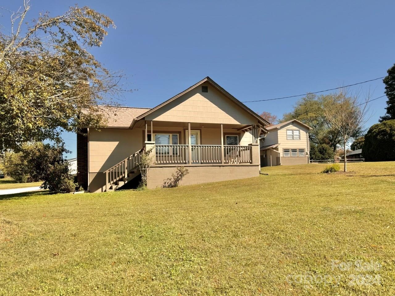 565 Neely Road — Brevard