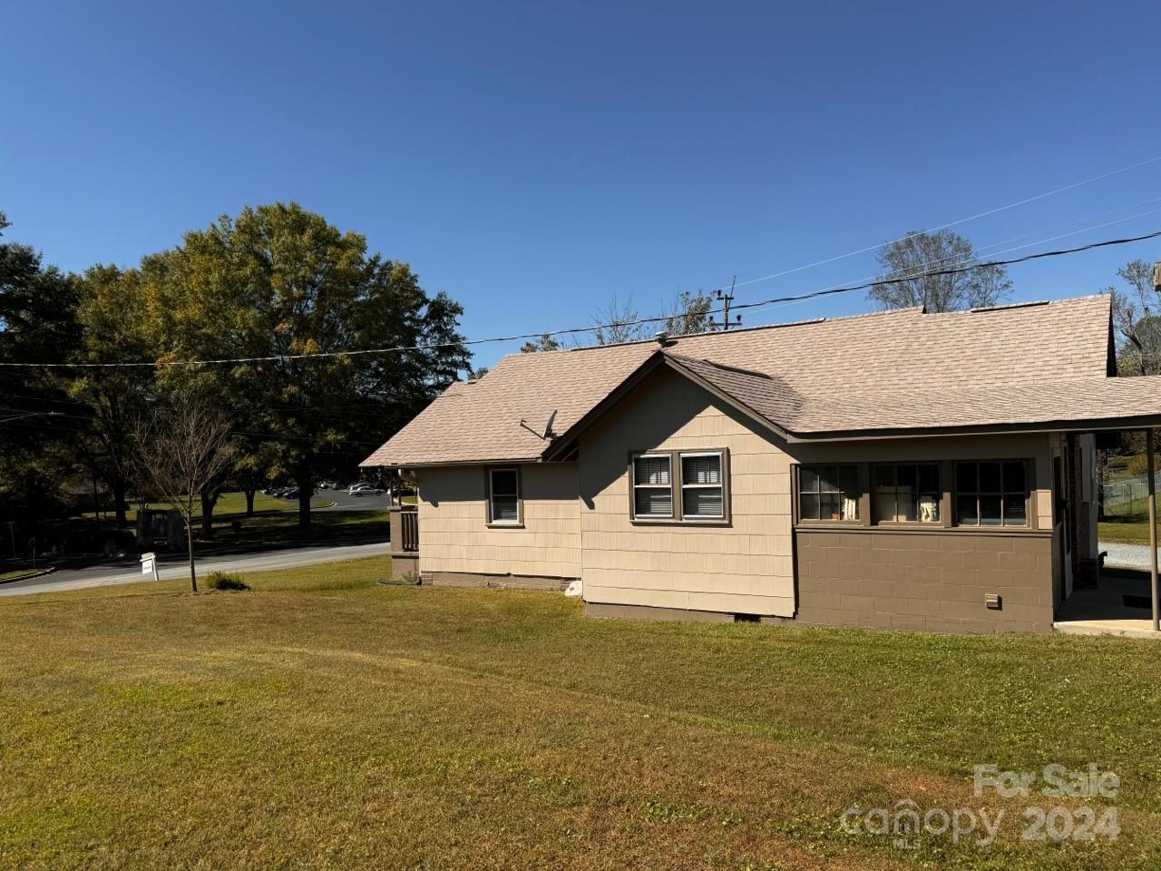 565 Neely Road — Brevard