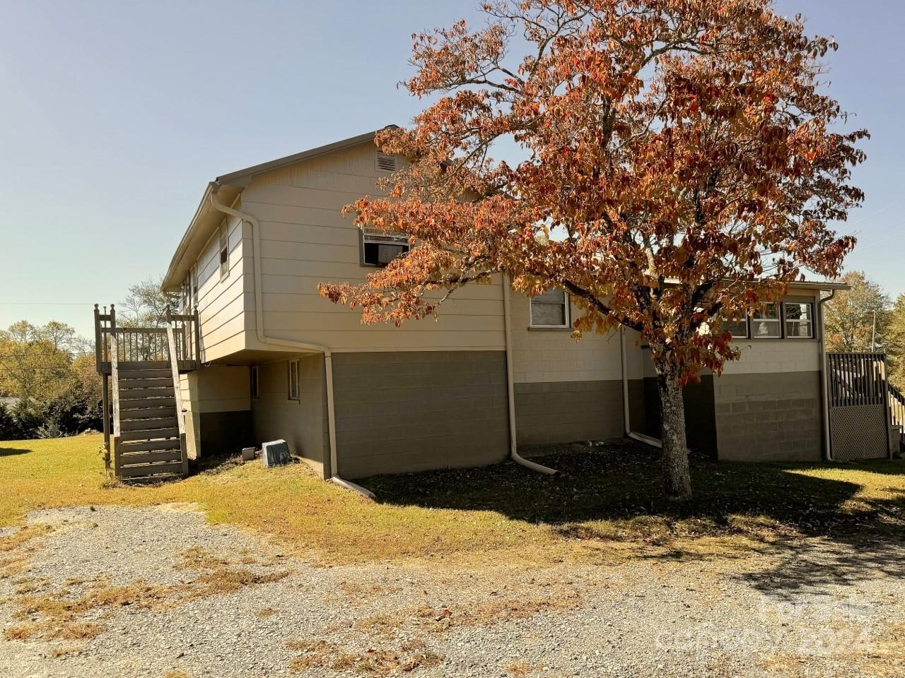 565 Neely Road — Brevard
