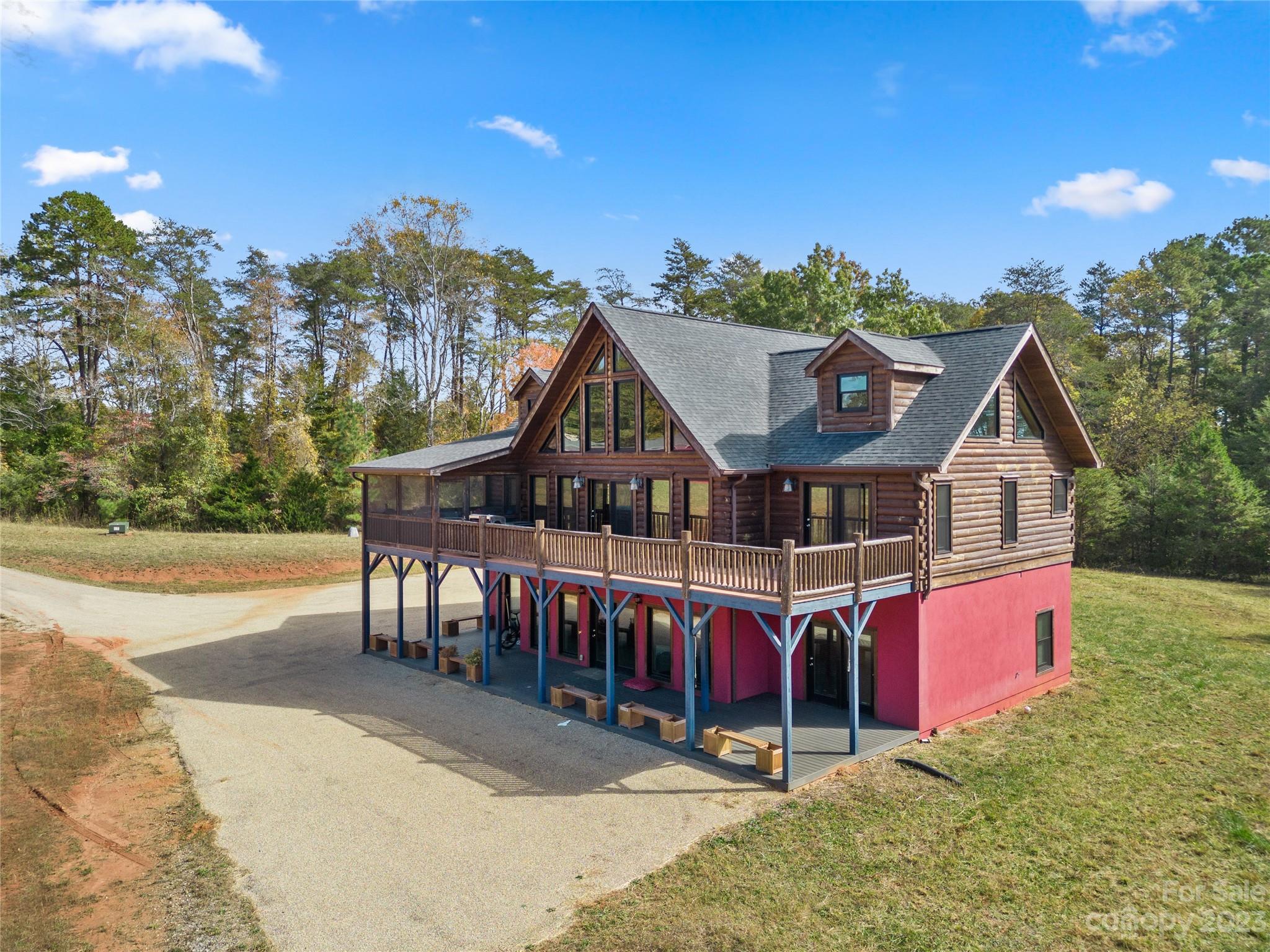1642 Smith Waldrop Road — Mill Spring