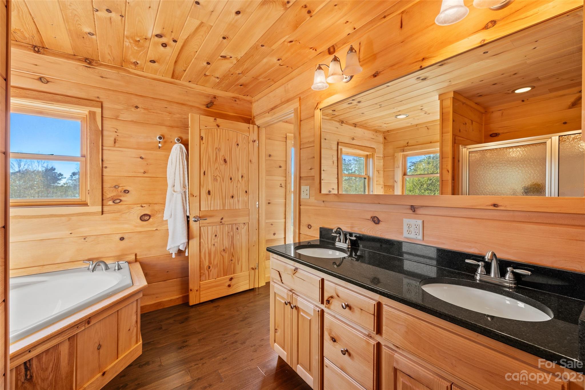 1642 Smith Waldrop Road — Mill Spring