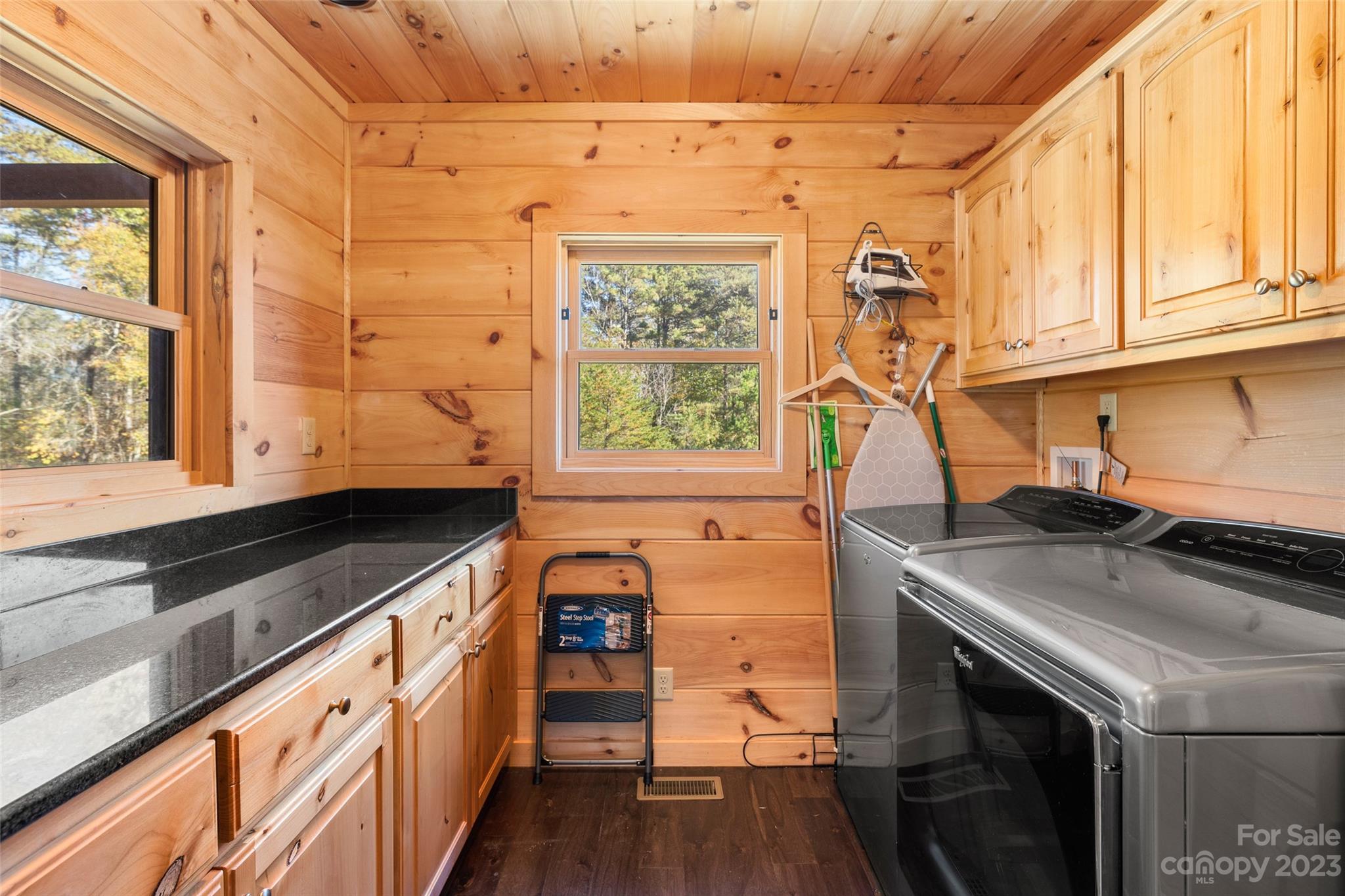 1642 Smith Waldrop Road — Mill Spring