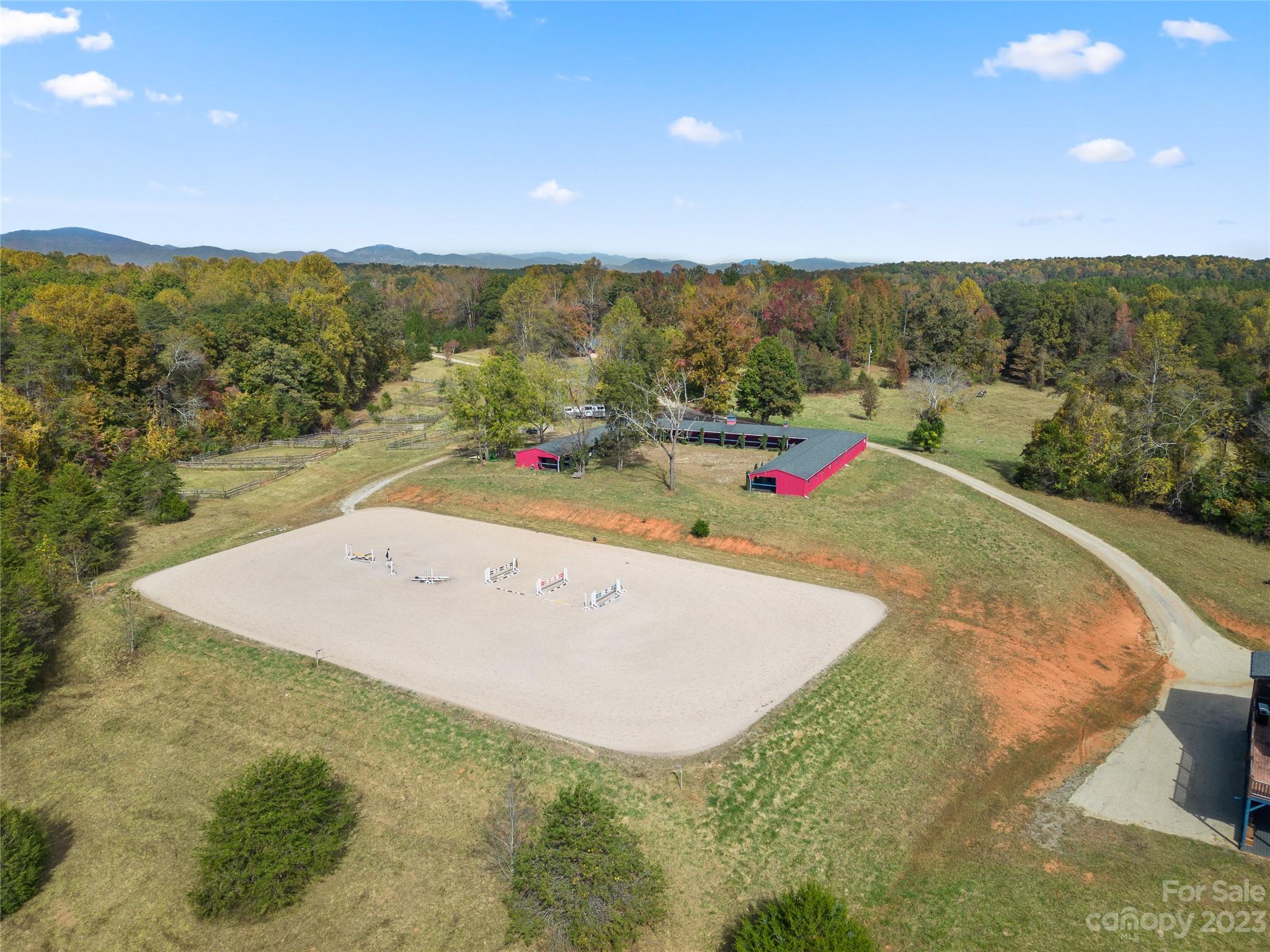 1642 Smith Waldrop Road — Mill Spring