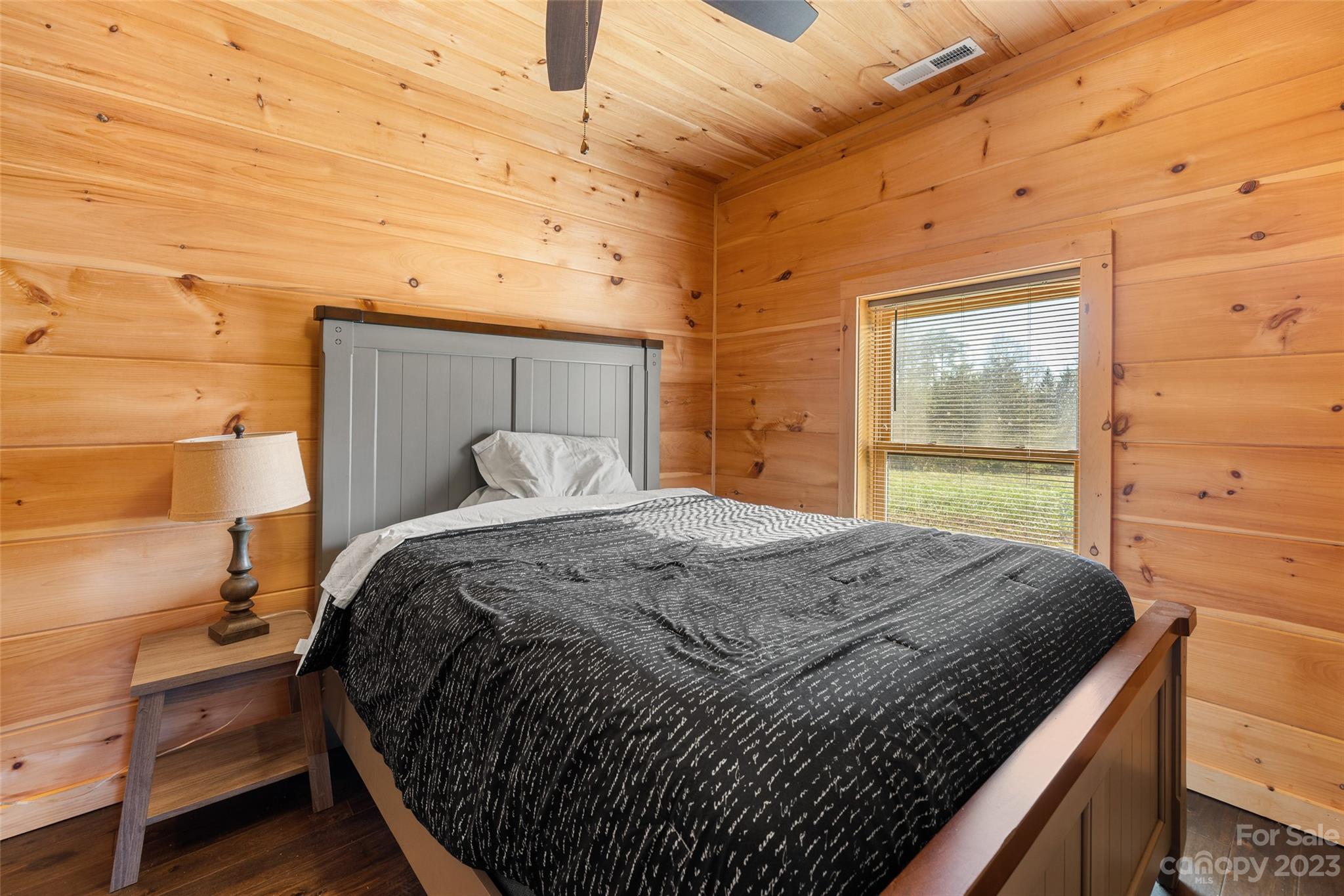1642 Smith Waldrop Road — Mill Spring